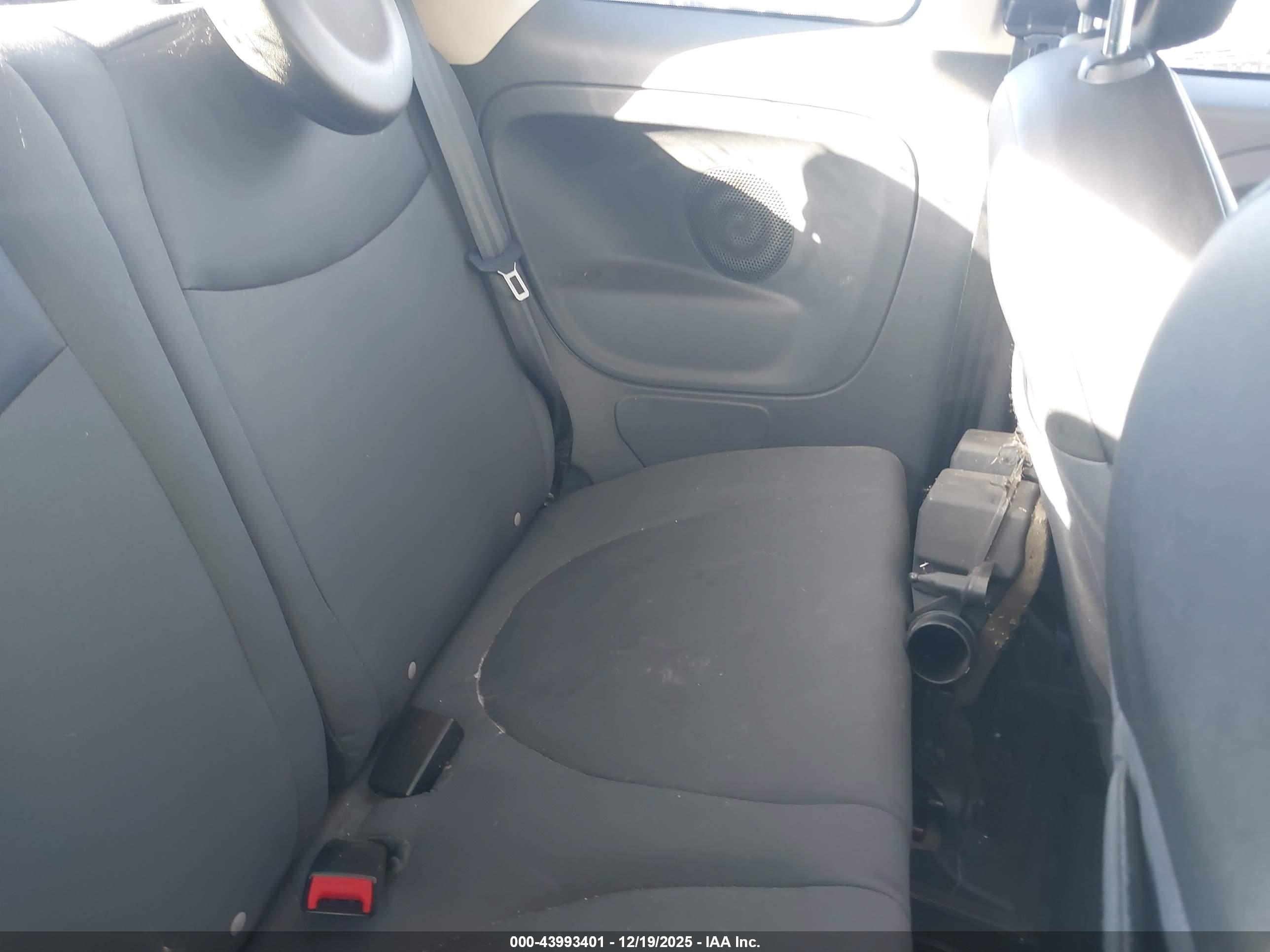 FIAT 500 image 8