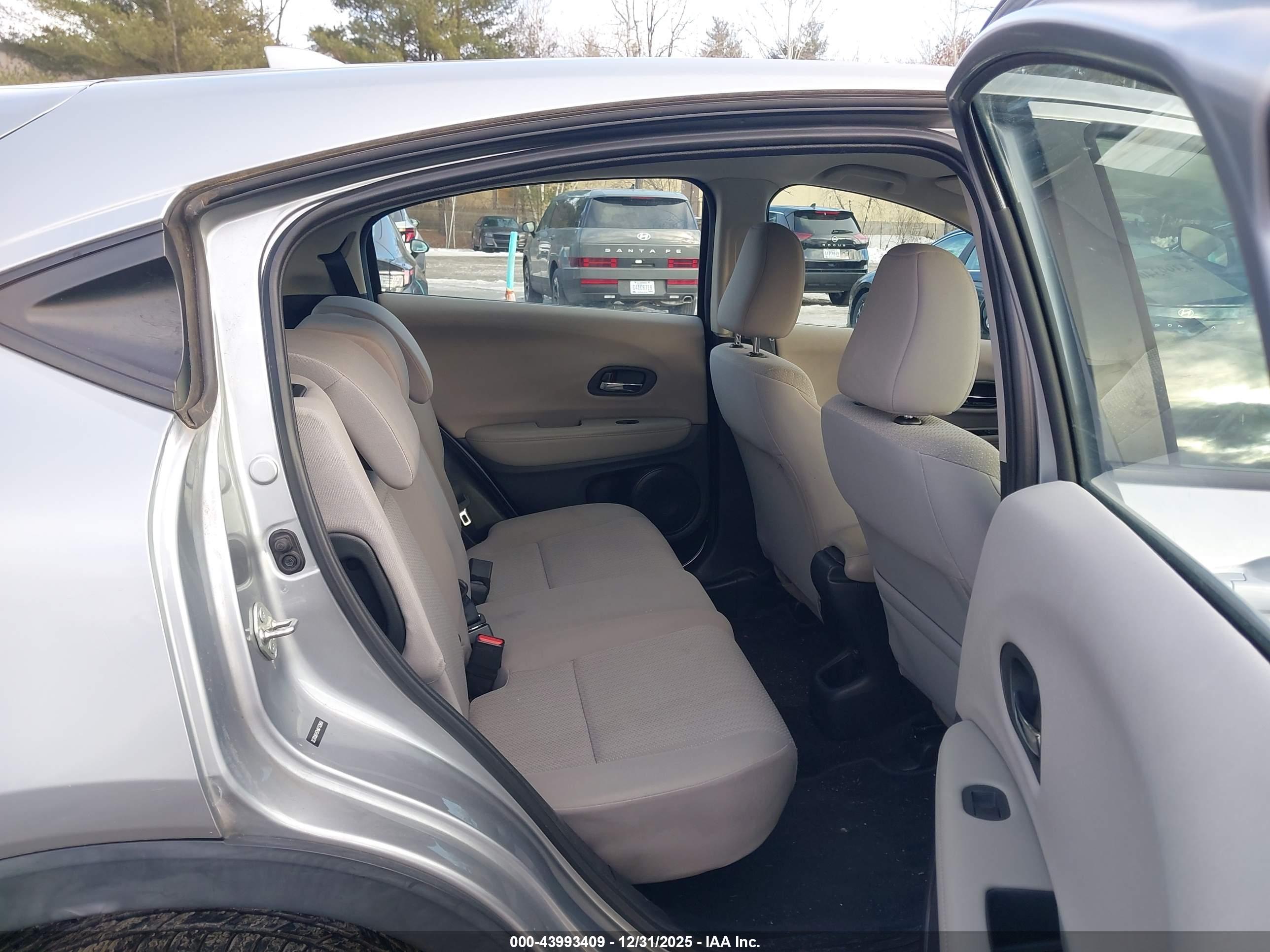 HONDA HR-V image 8