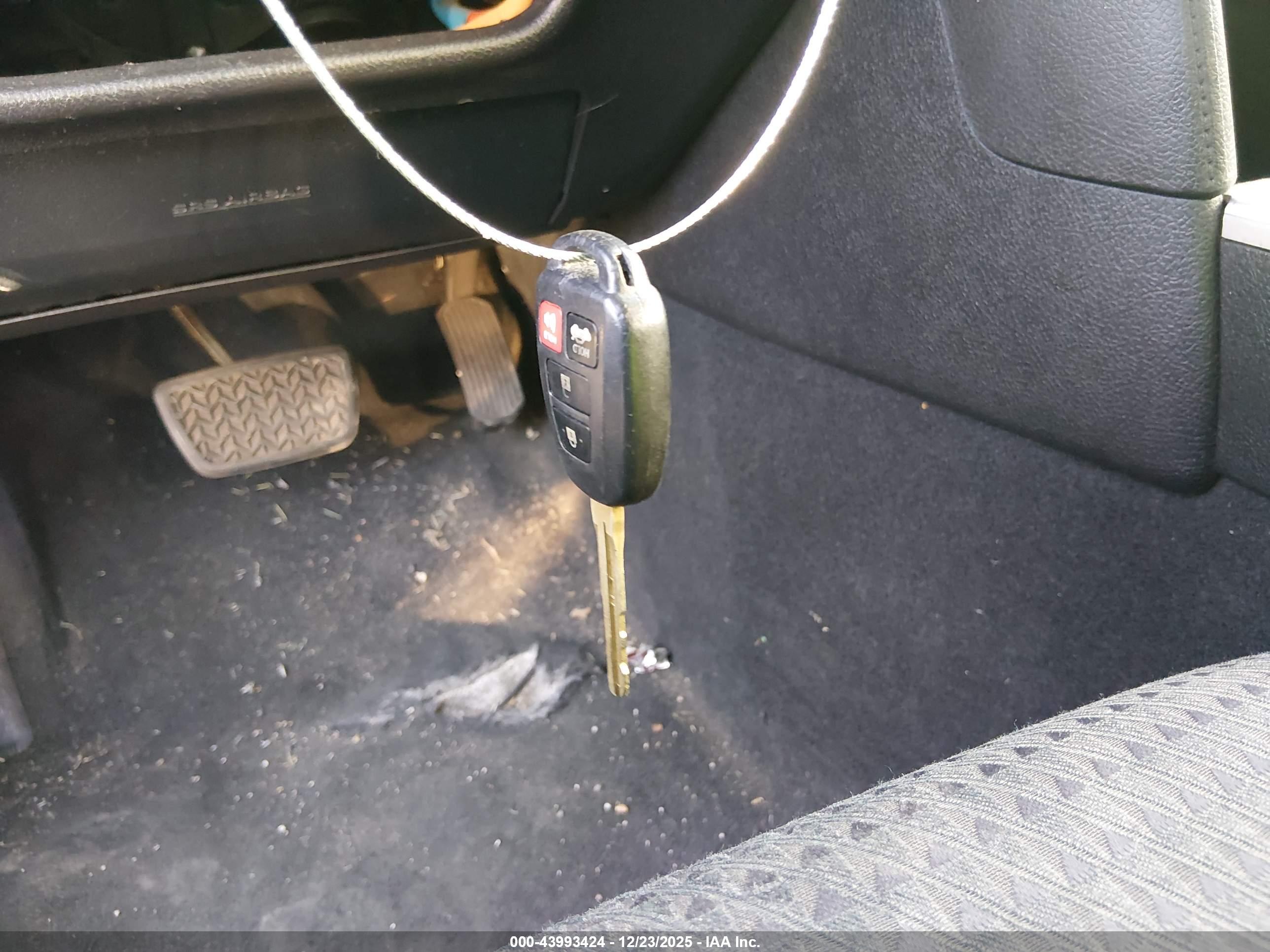 TOYOTA CAMRY image 11