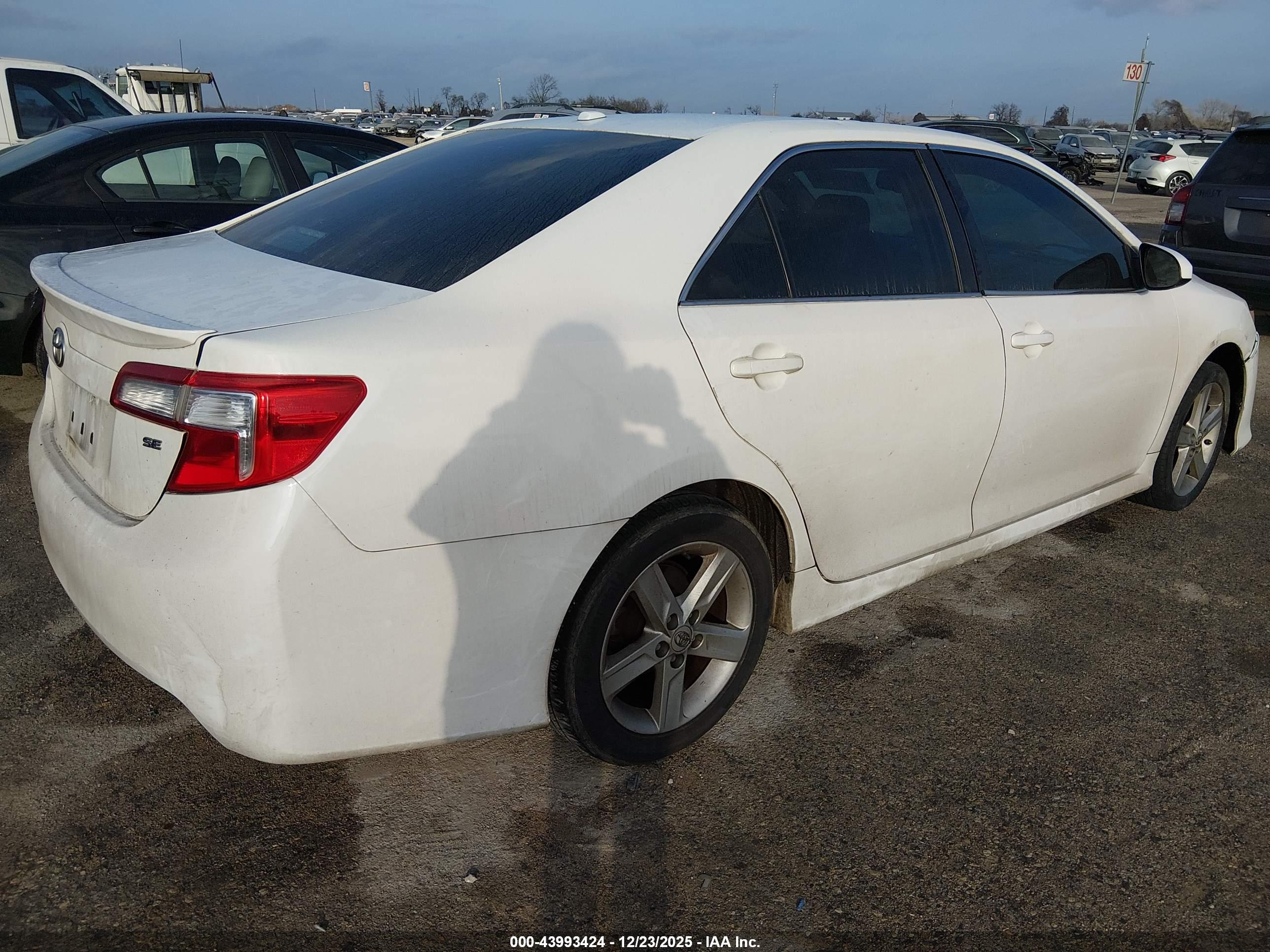 TOYOTA CAMRY image 4