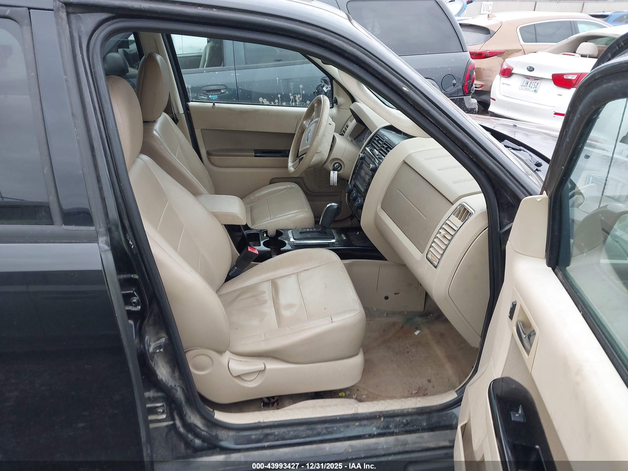 FORD ESCAPE image 5
