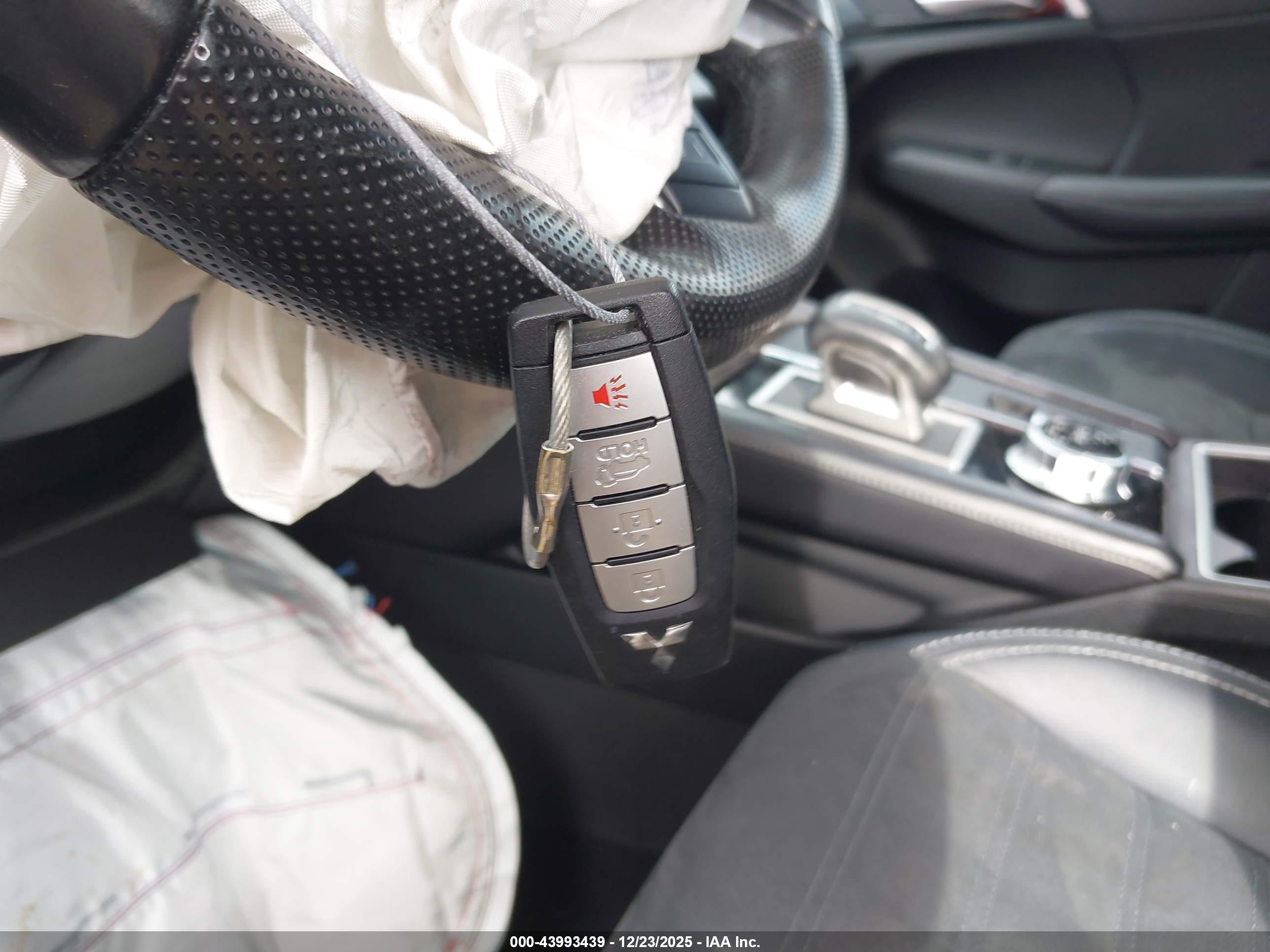 MITSUBISHI OUTLANDER image 11