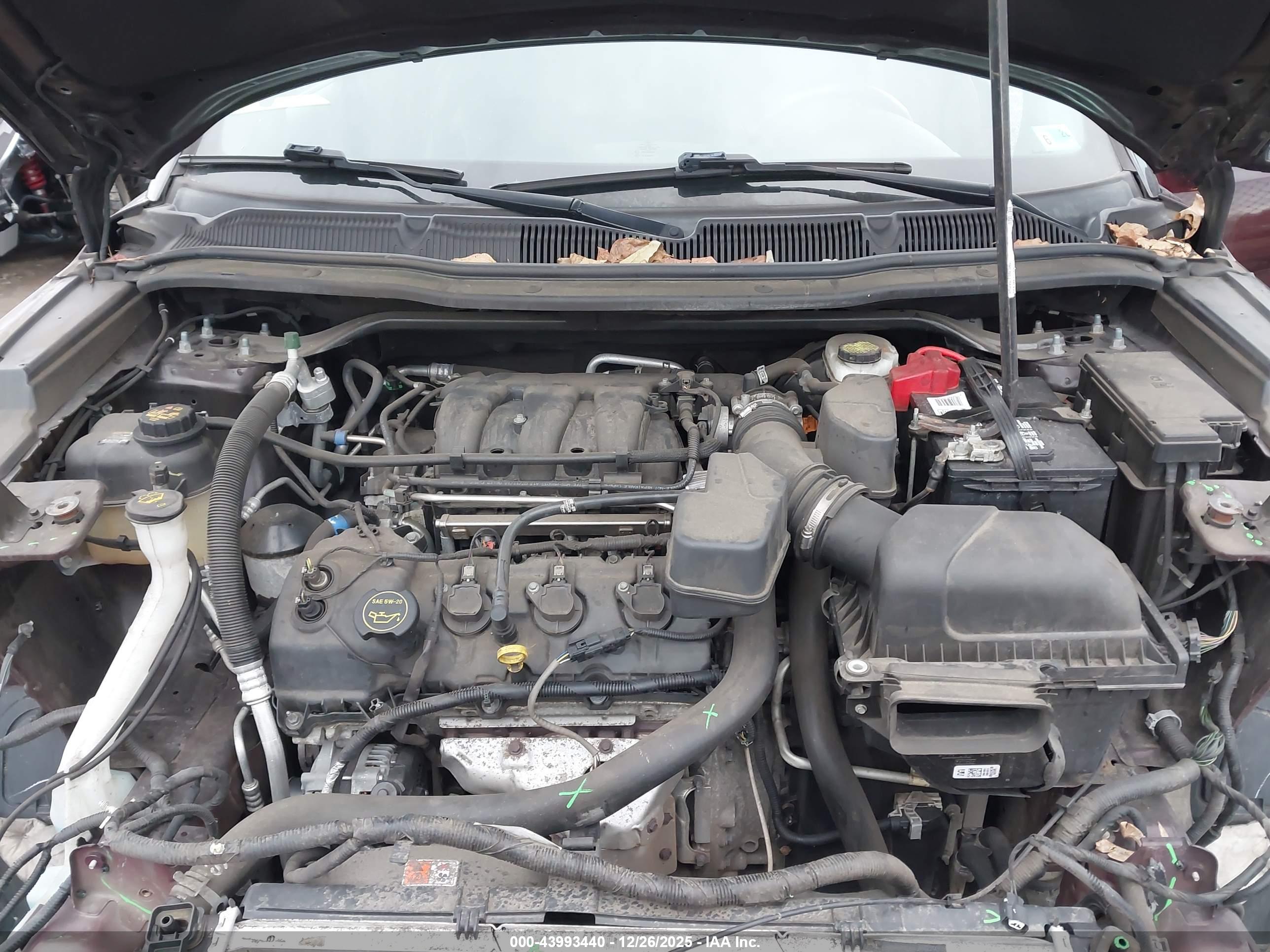 FORD EXPLORER image 10