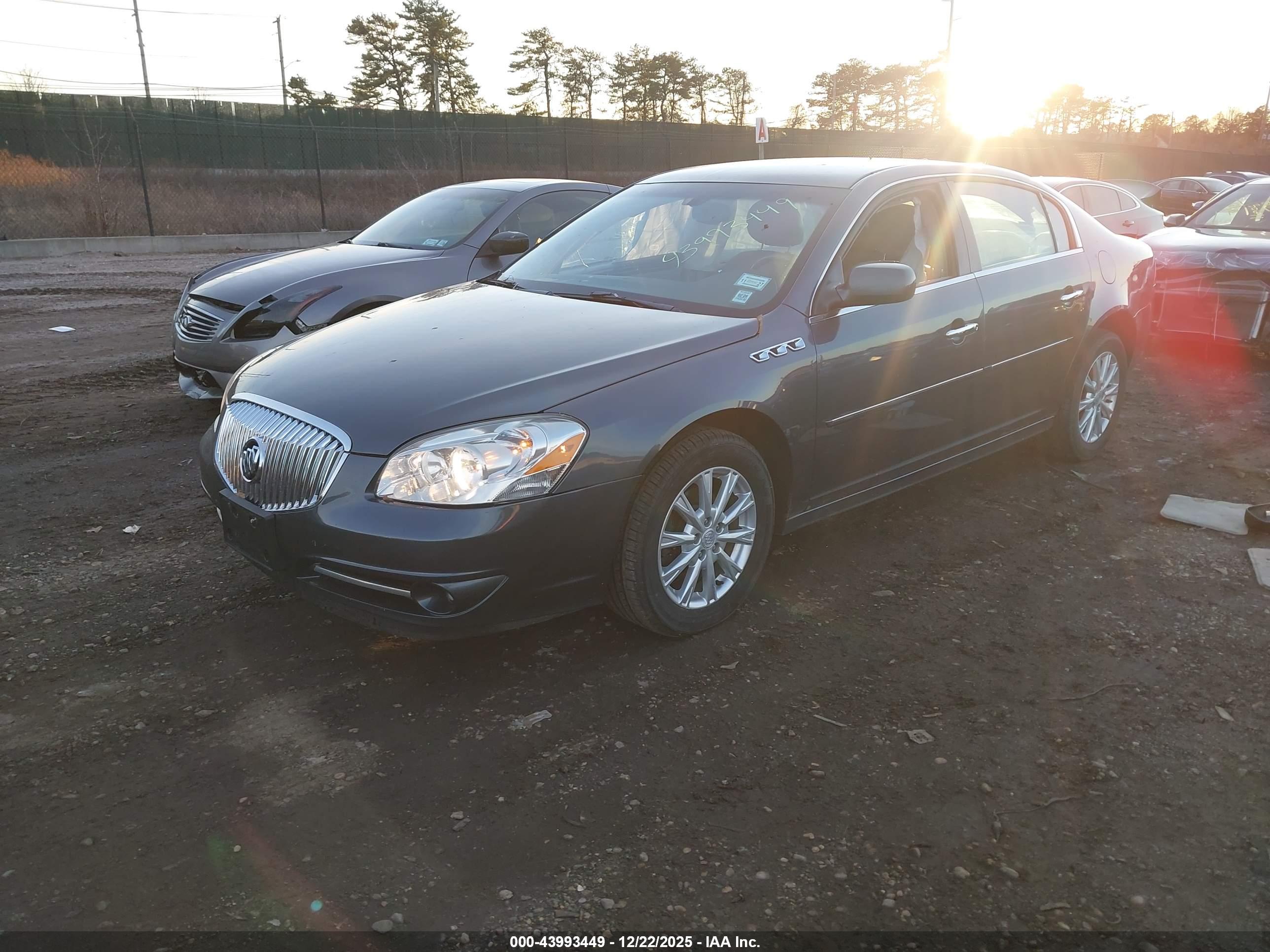 BUICK LUCERNE image 2