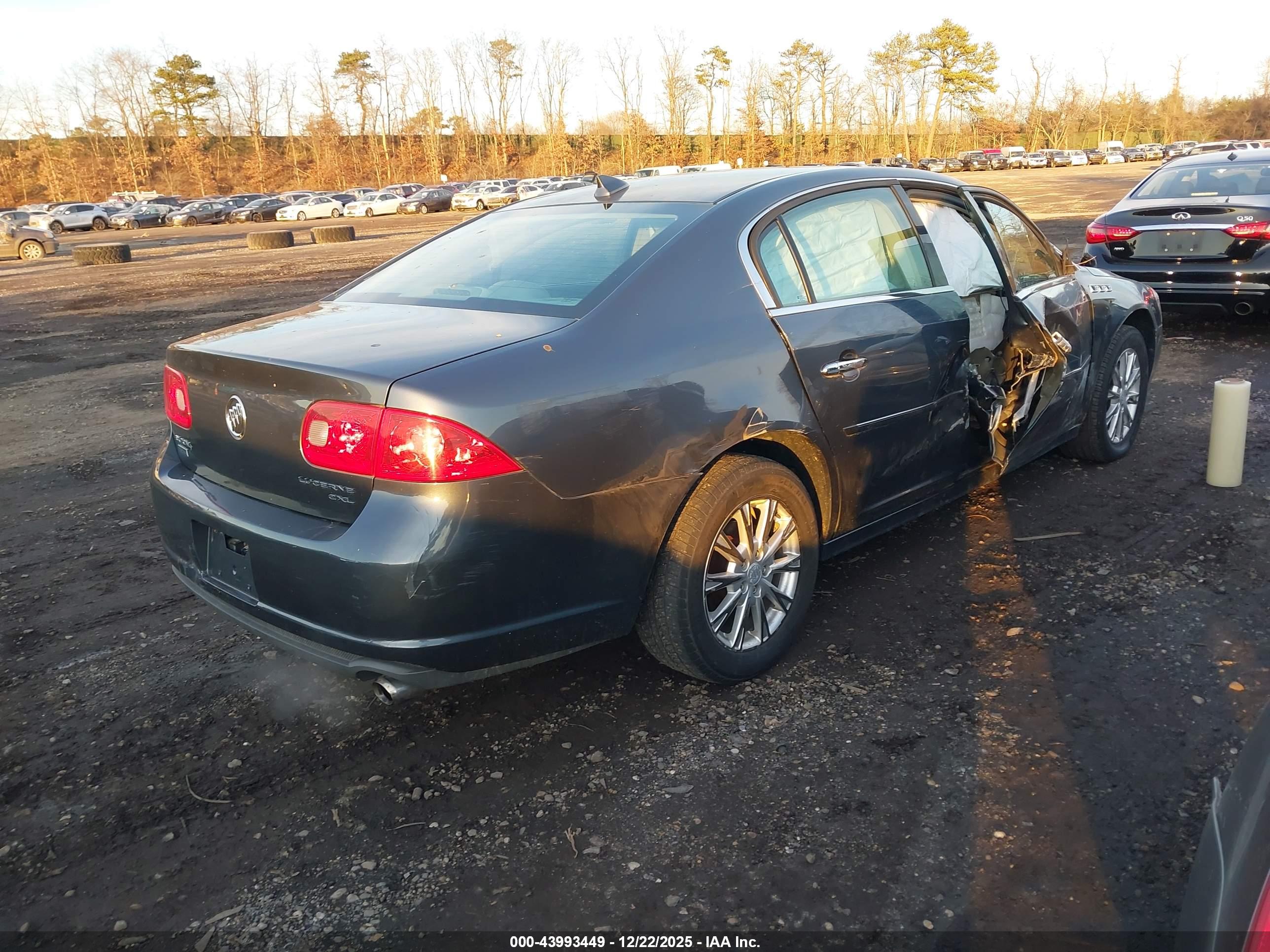 BUICK LUCERNE image 4