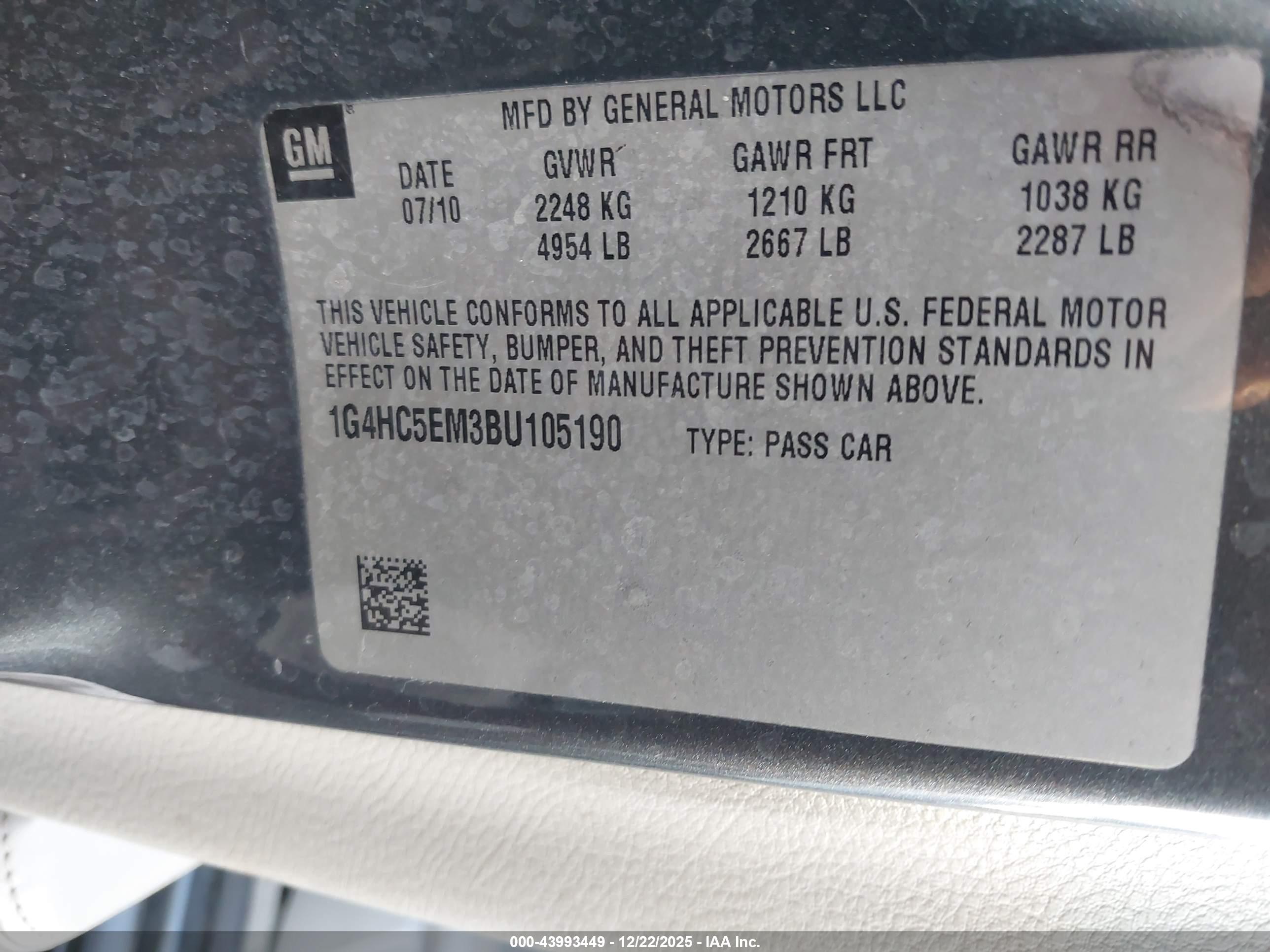 BUICK LUCERNE image 9