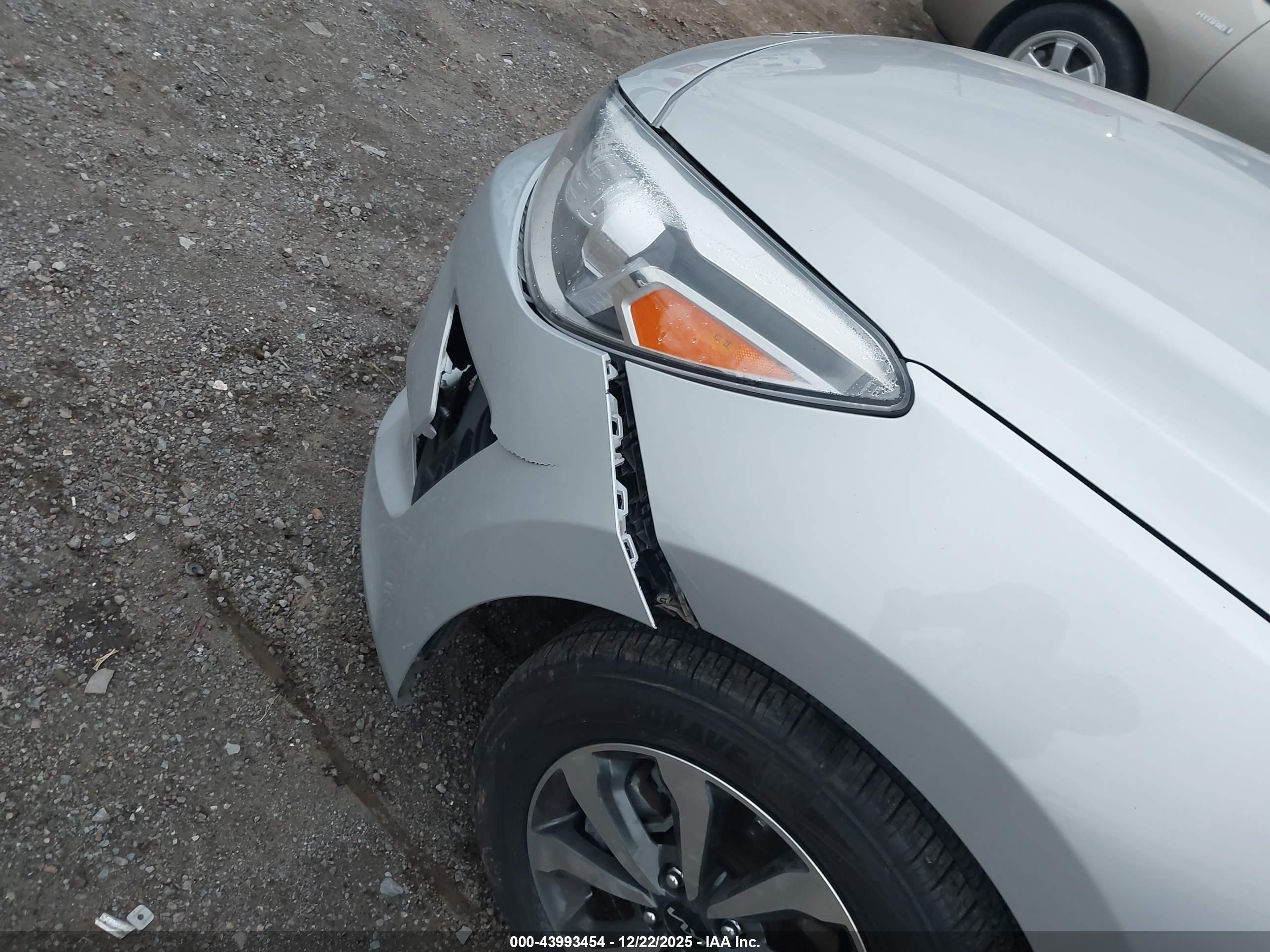 KIA RIO image 6