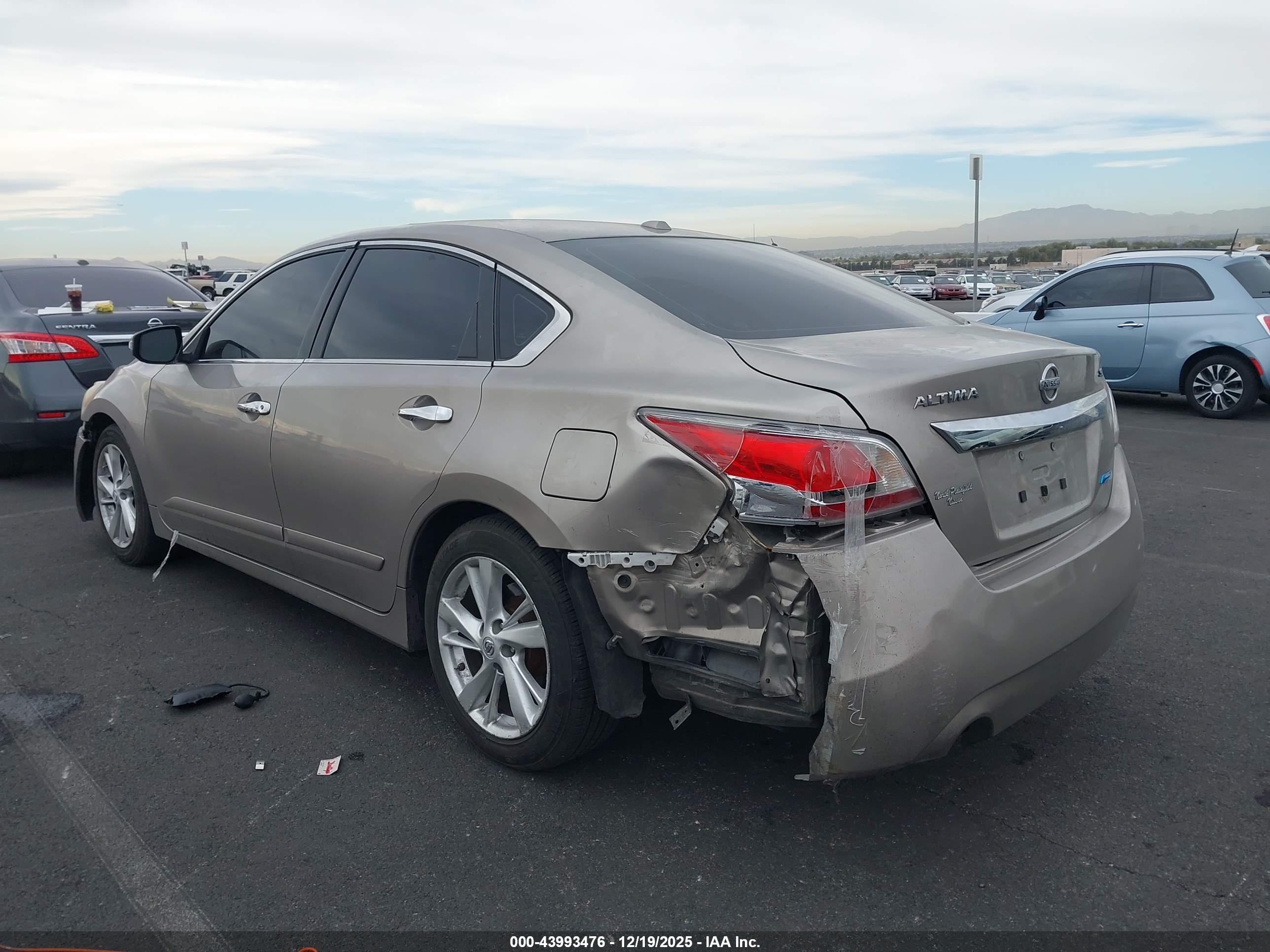 NISSAN ALTIMA image 3