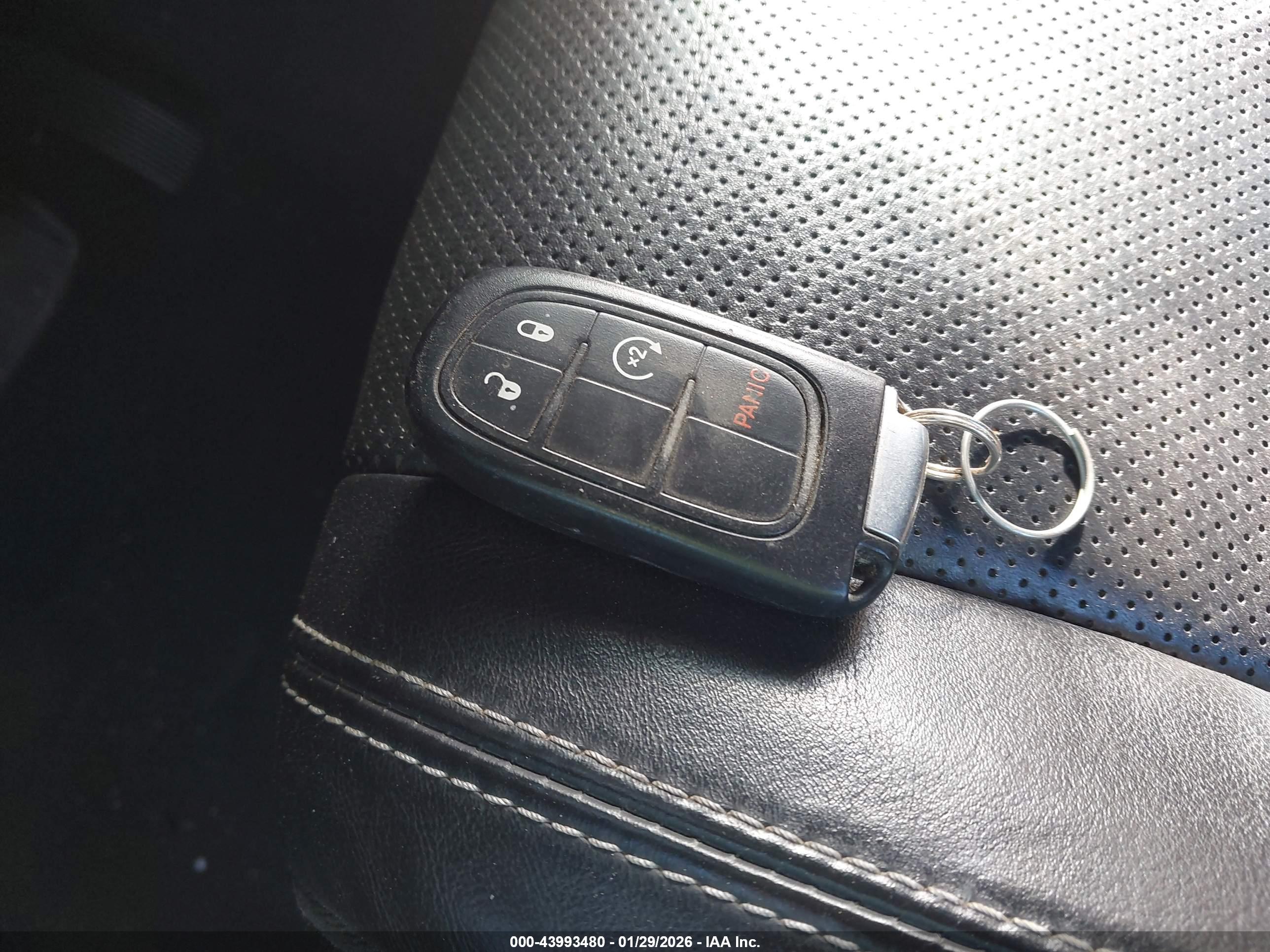 JEEP GRAND image 11