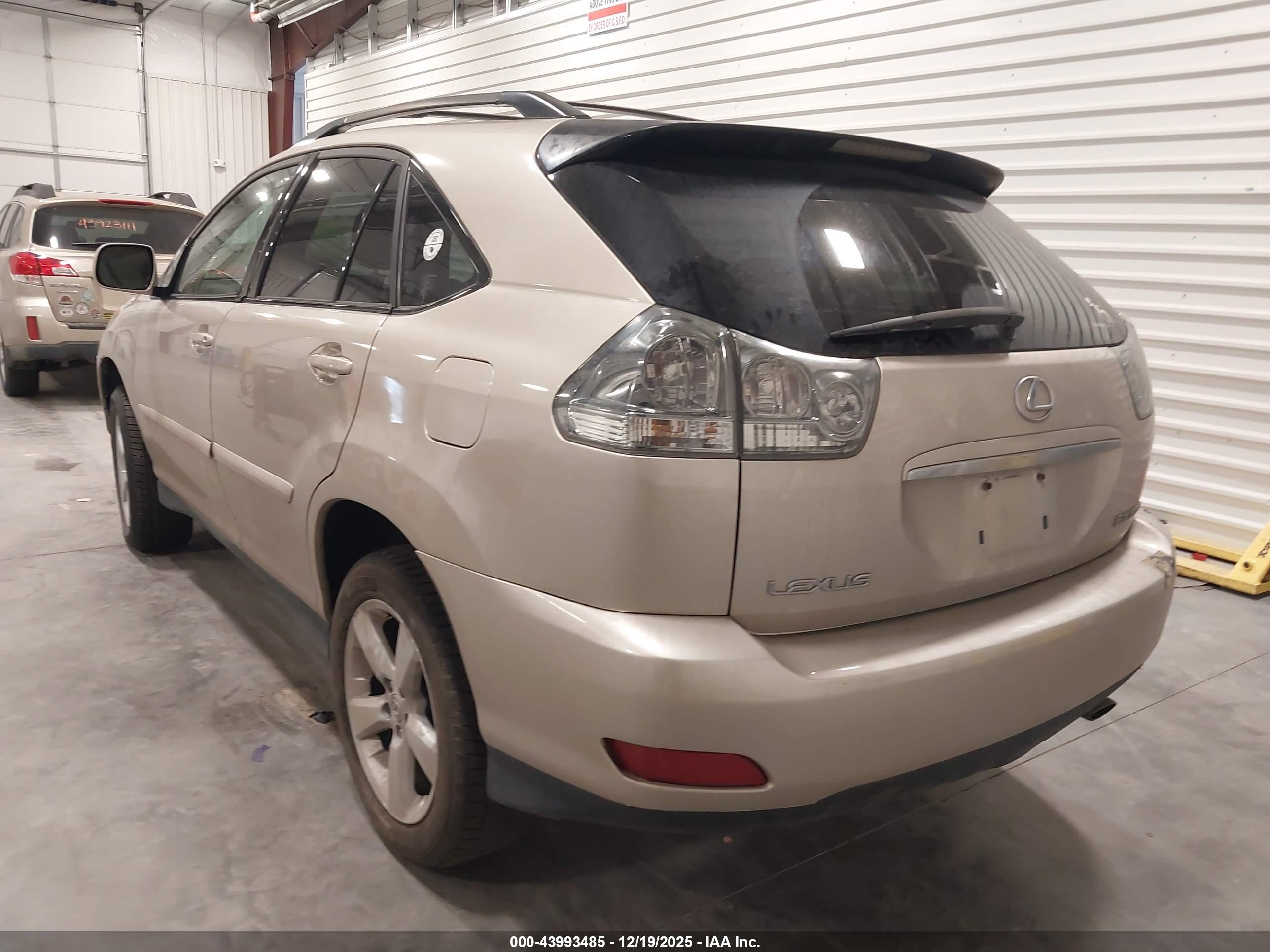 LEXUS RX image 3