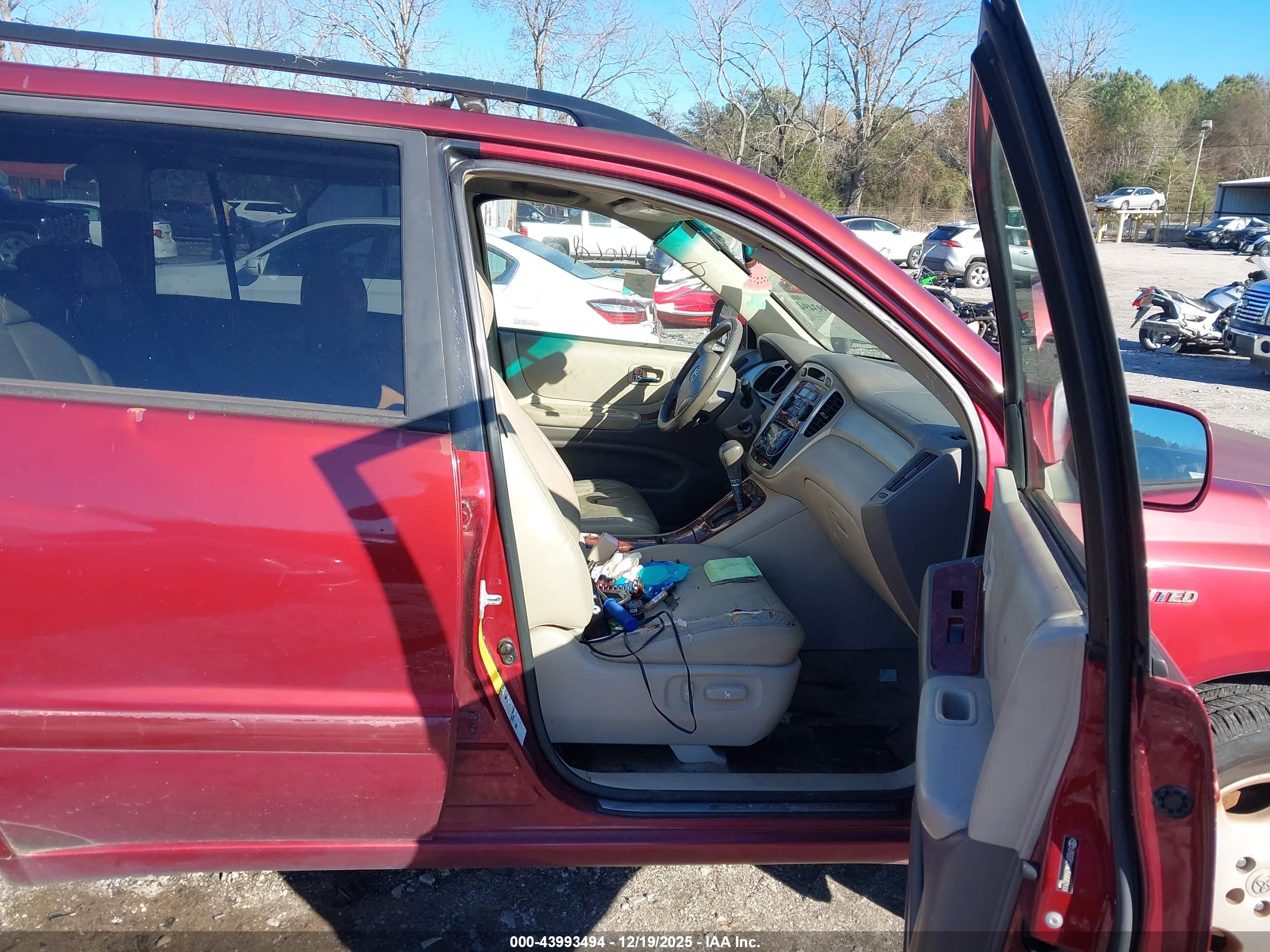 TOYOTA HIGHLANDER image 5