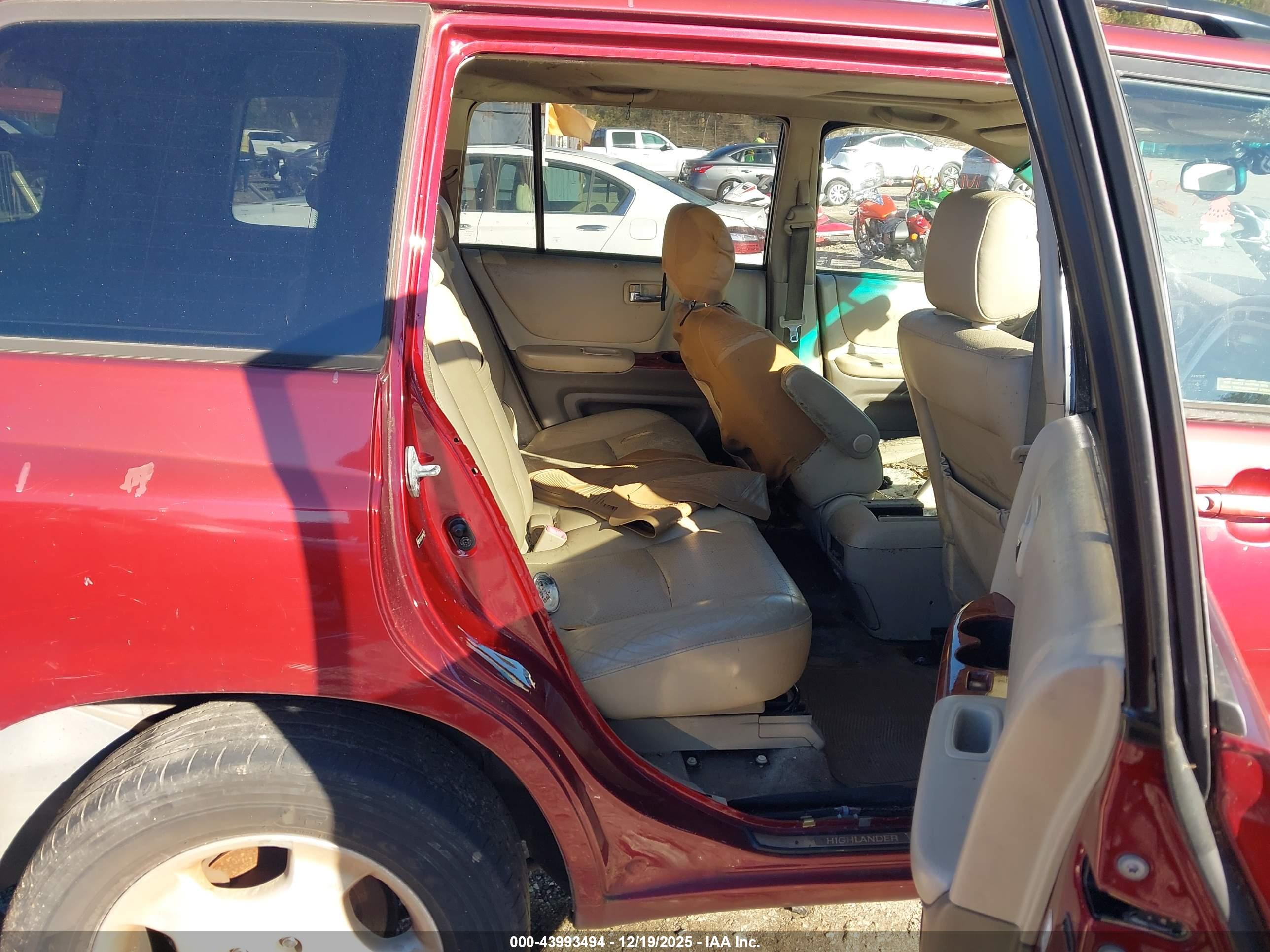 TOYOTA HIGHLANDER image 8