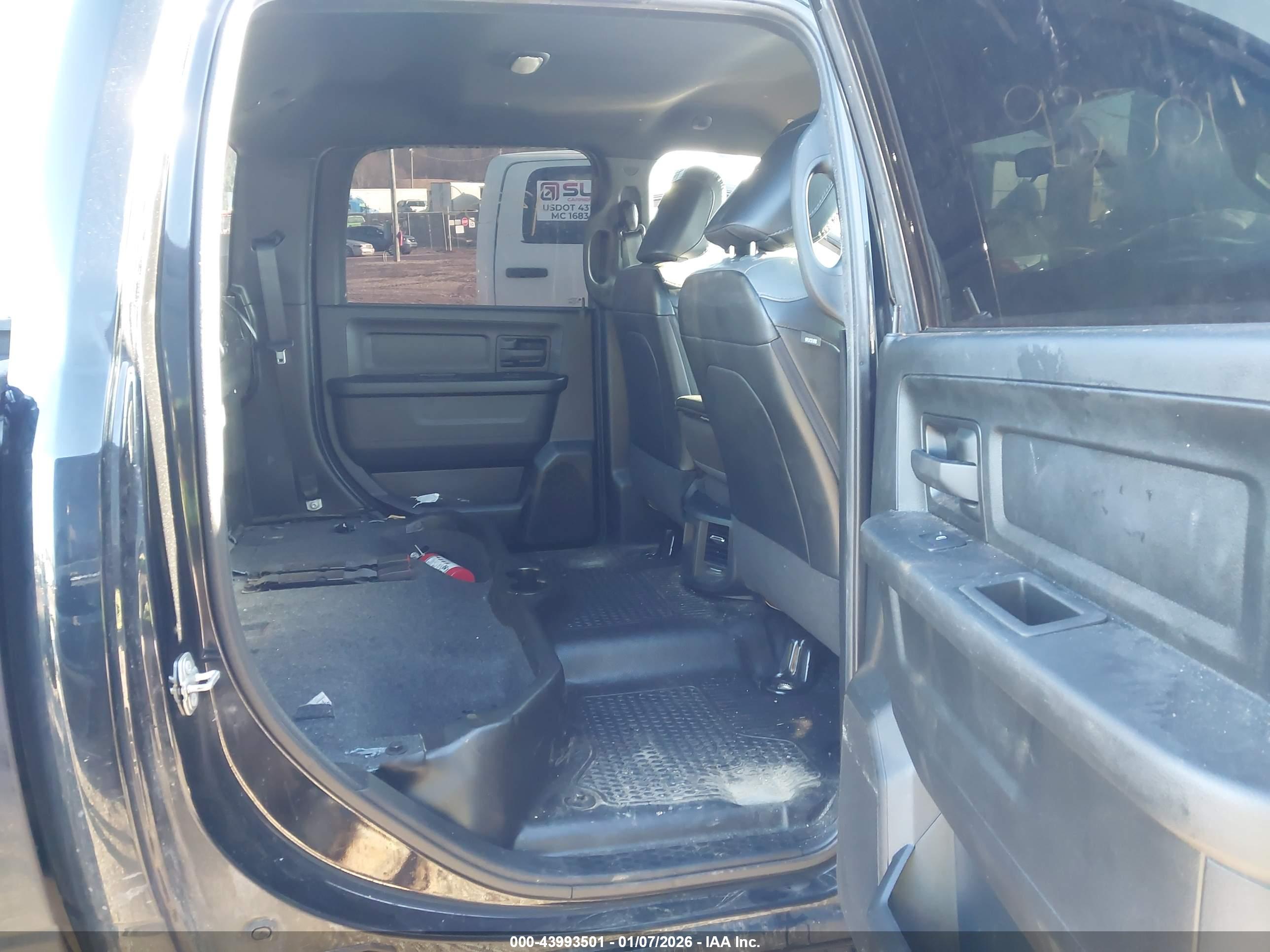 RAM 3500 image 8