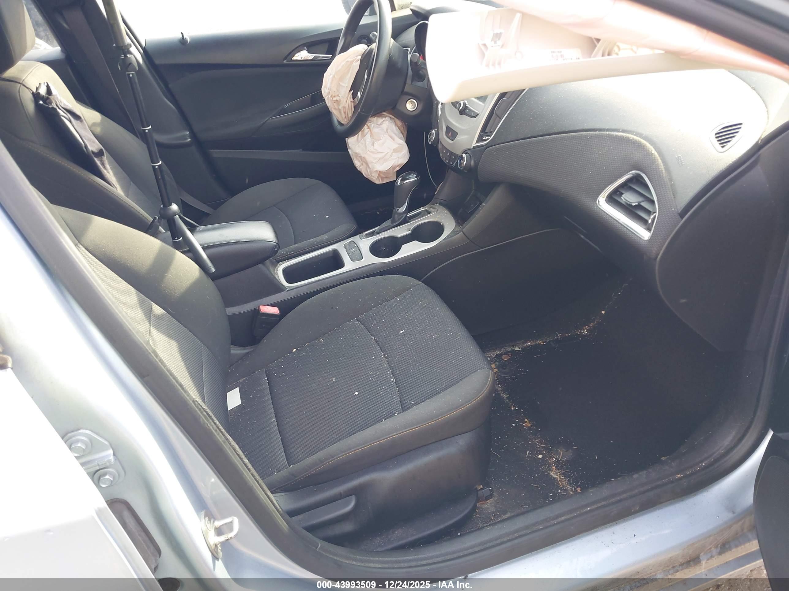 CHEVROLET CRUZE image 5