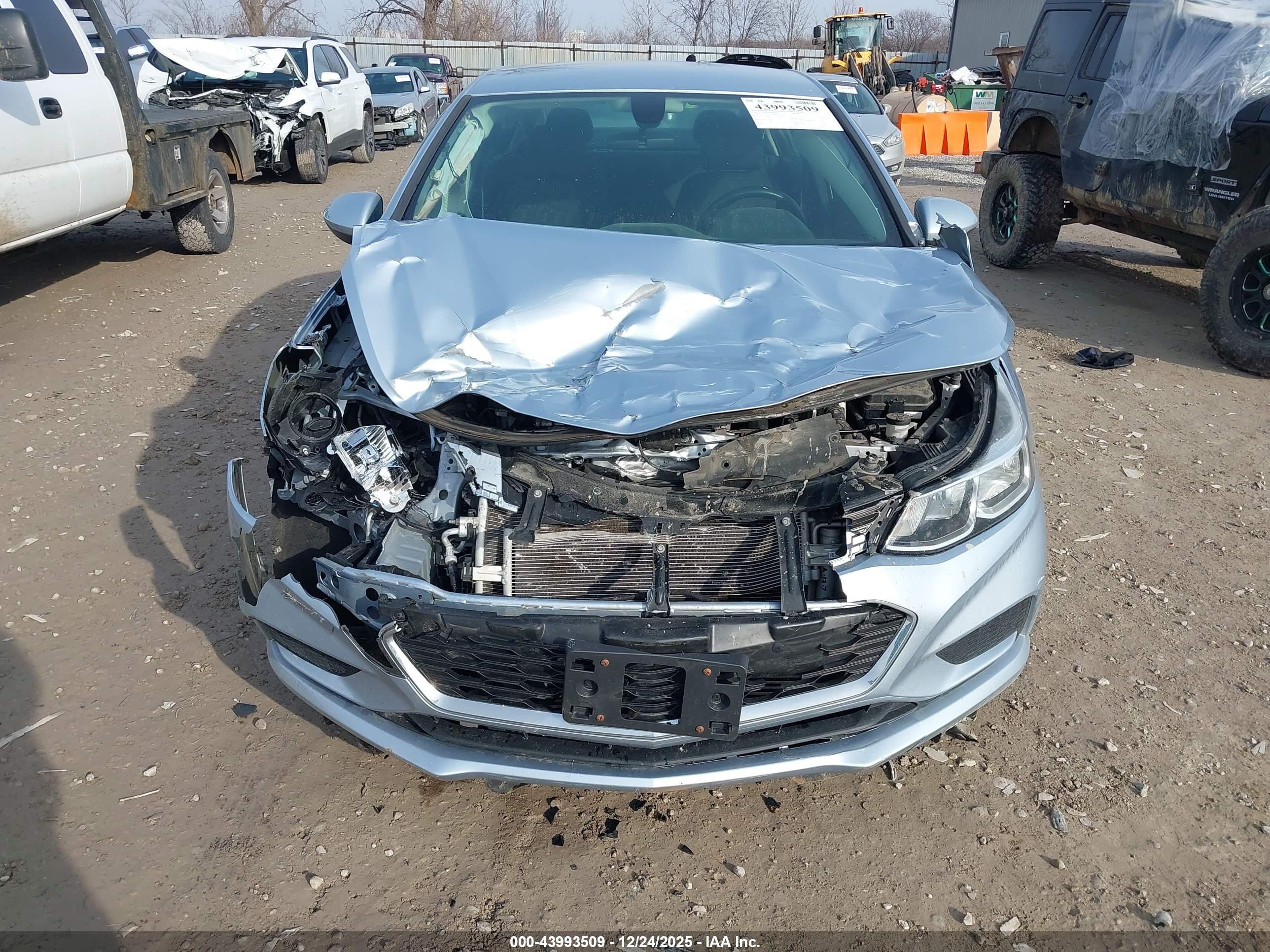 CHEVROLET CRUZE image 6