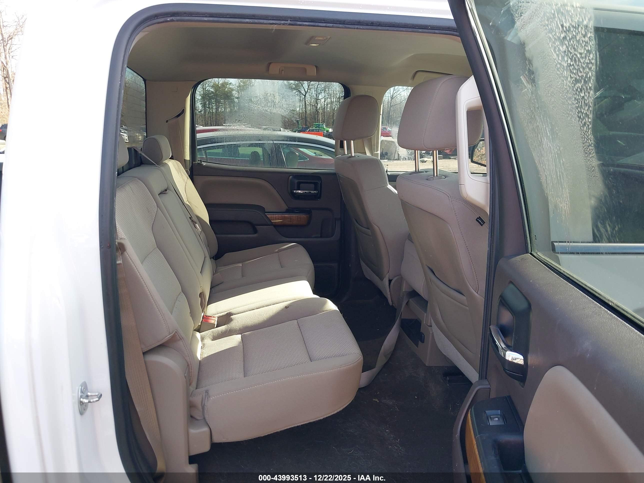 GMC SIERRA image 8