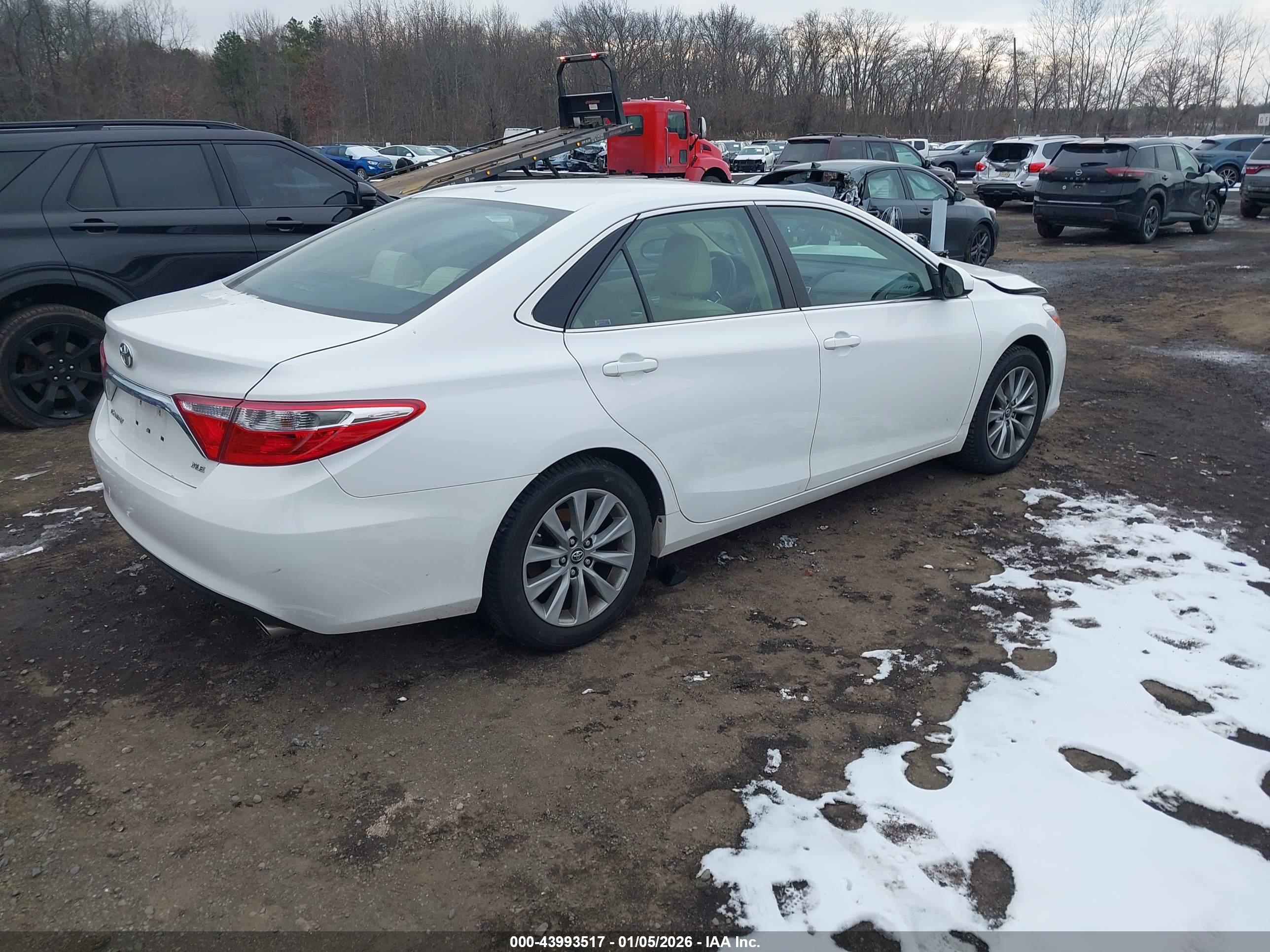 TOYOTA CAMRY image 4