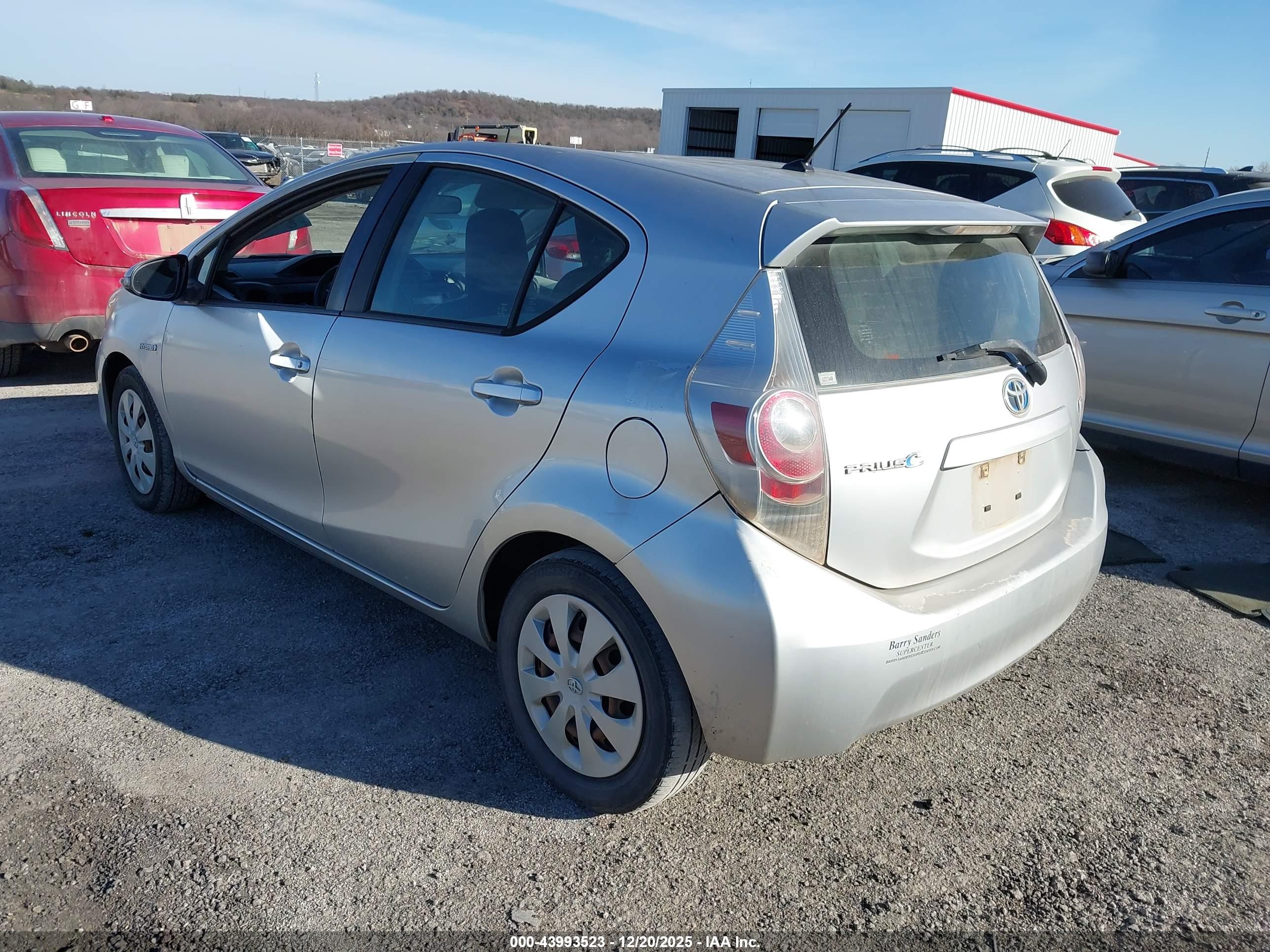 TOYOTA PRIUS image 3