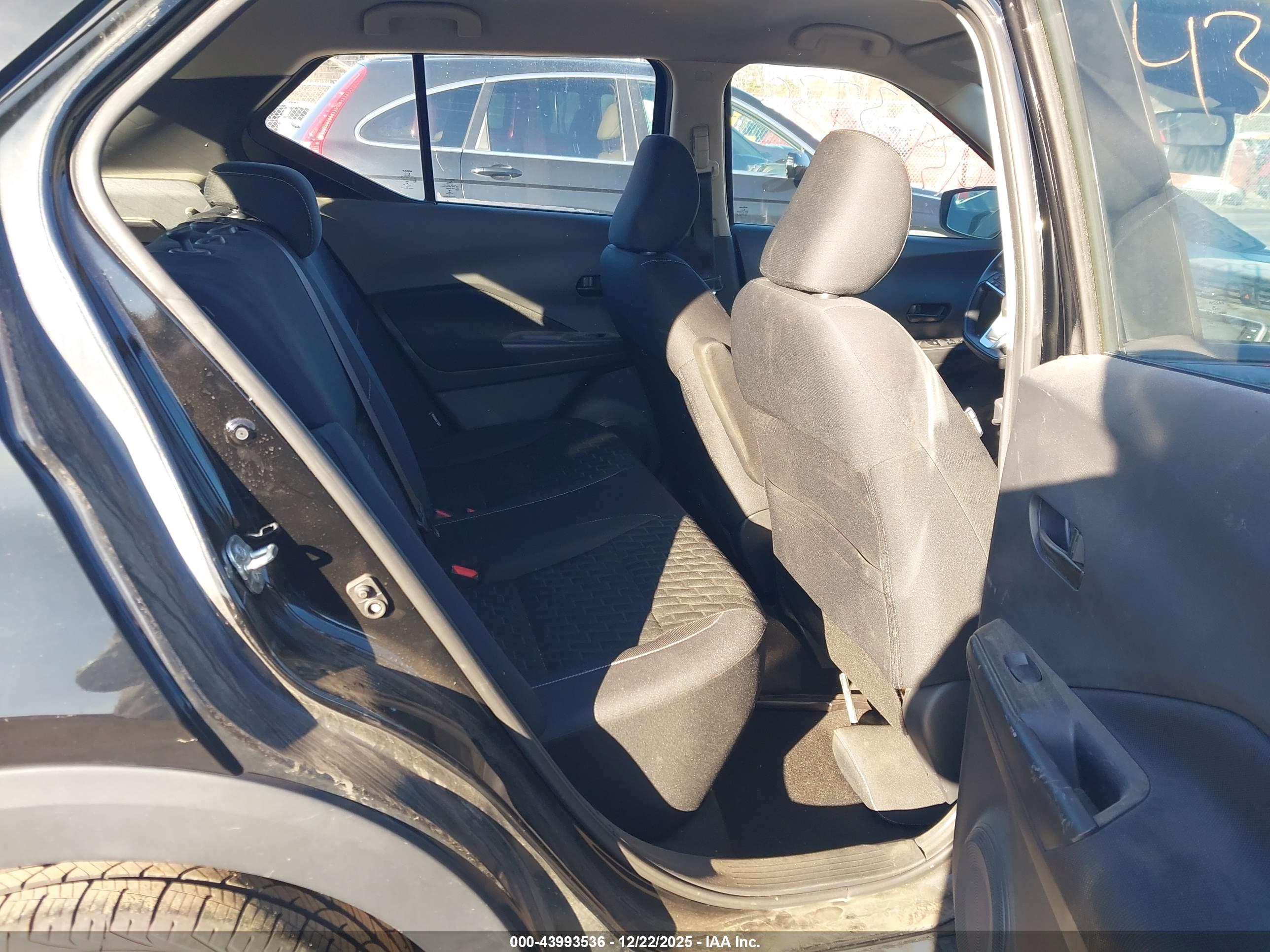 NISSAN KICKS image 8
