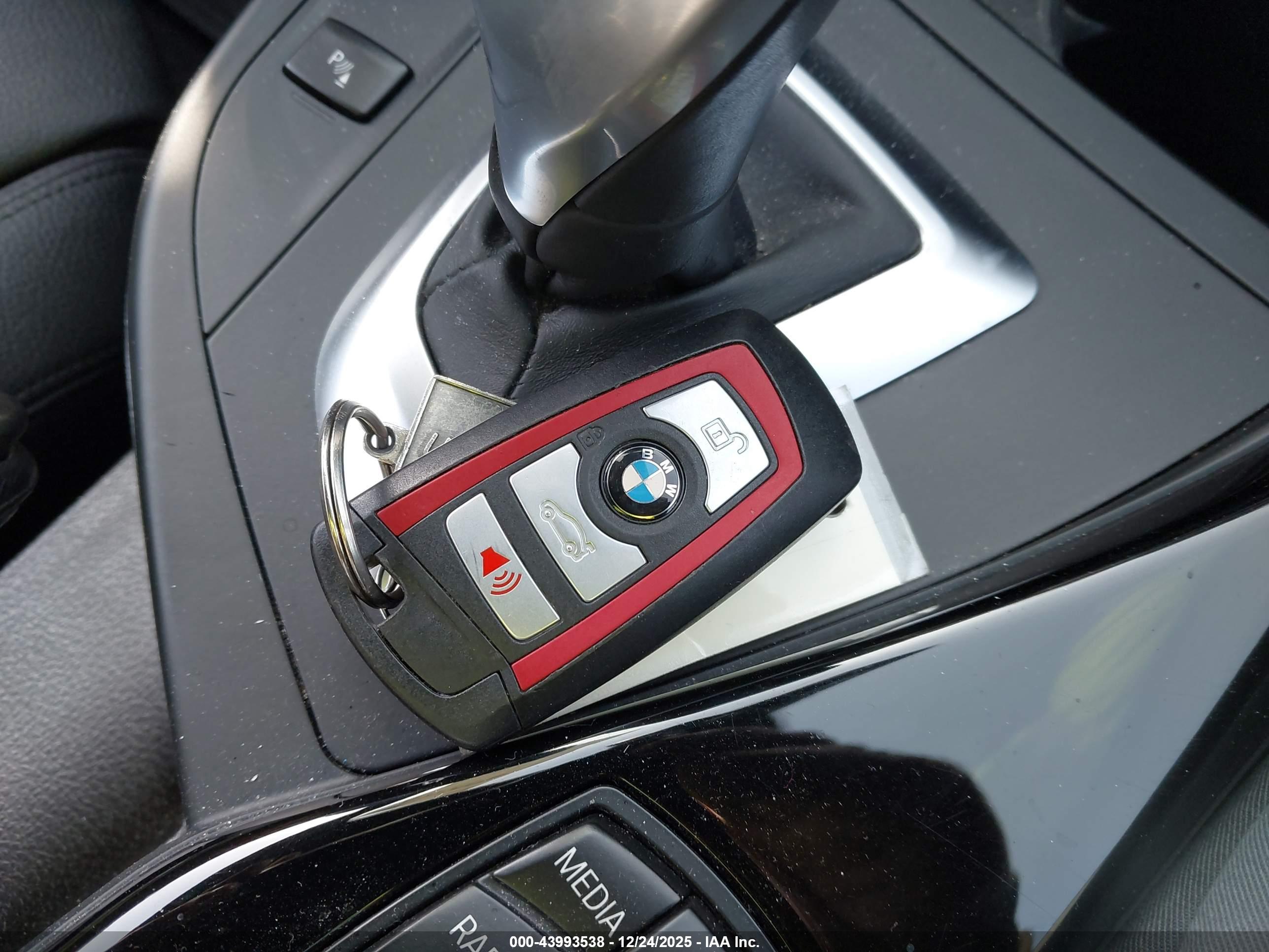 BMW 228 image 11