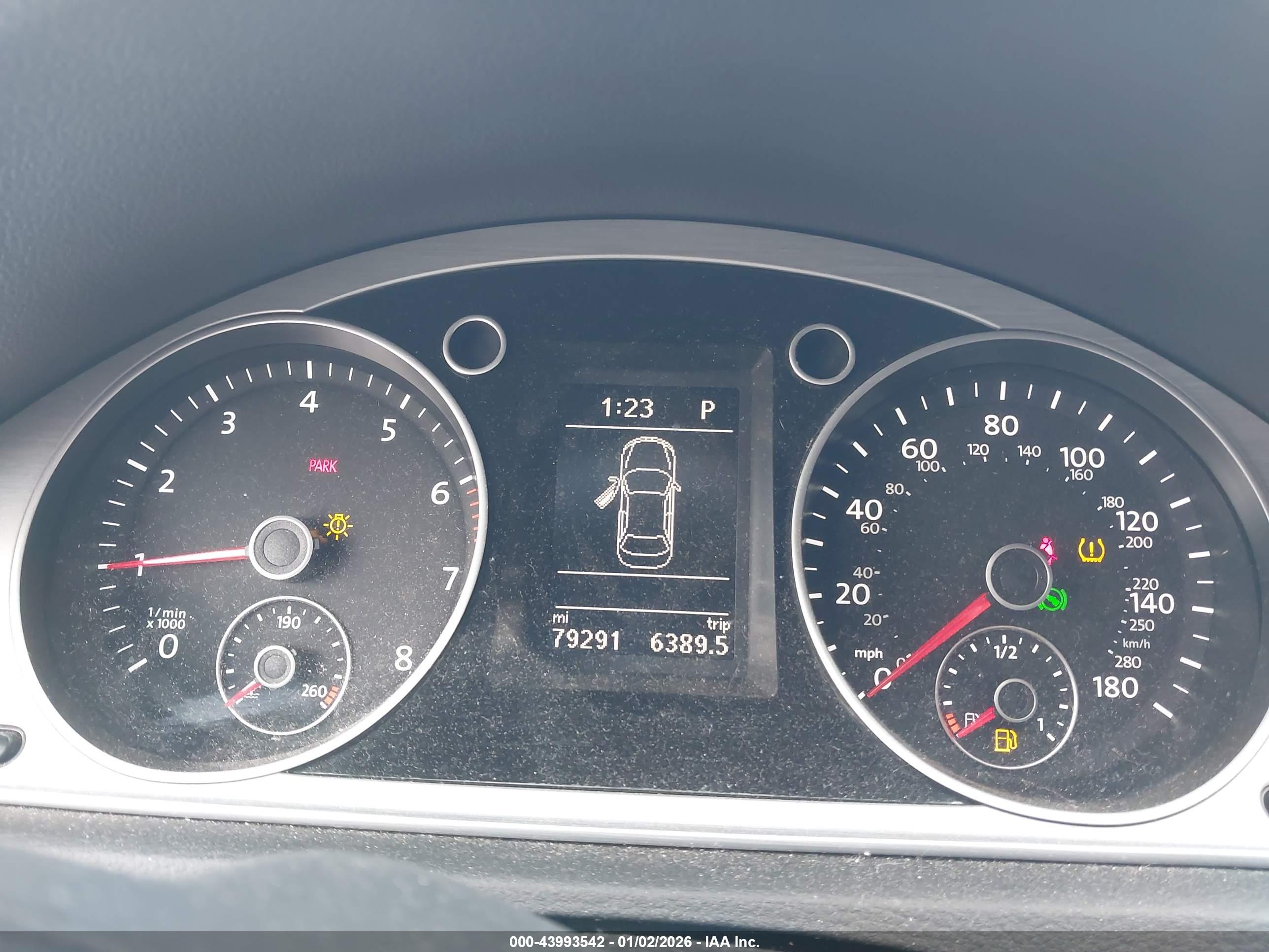 VOLKSWAGEN CC image 7
