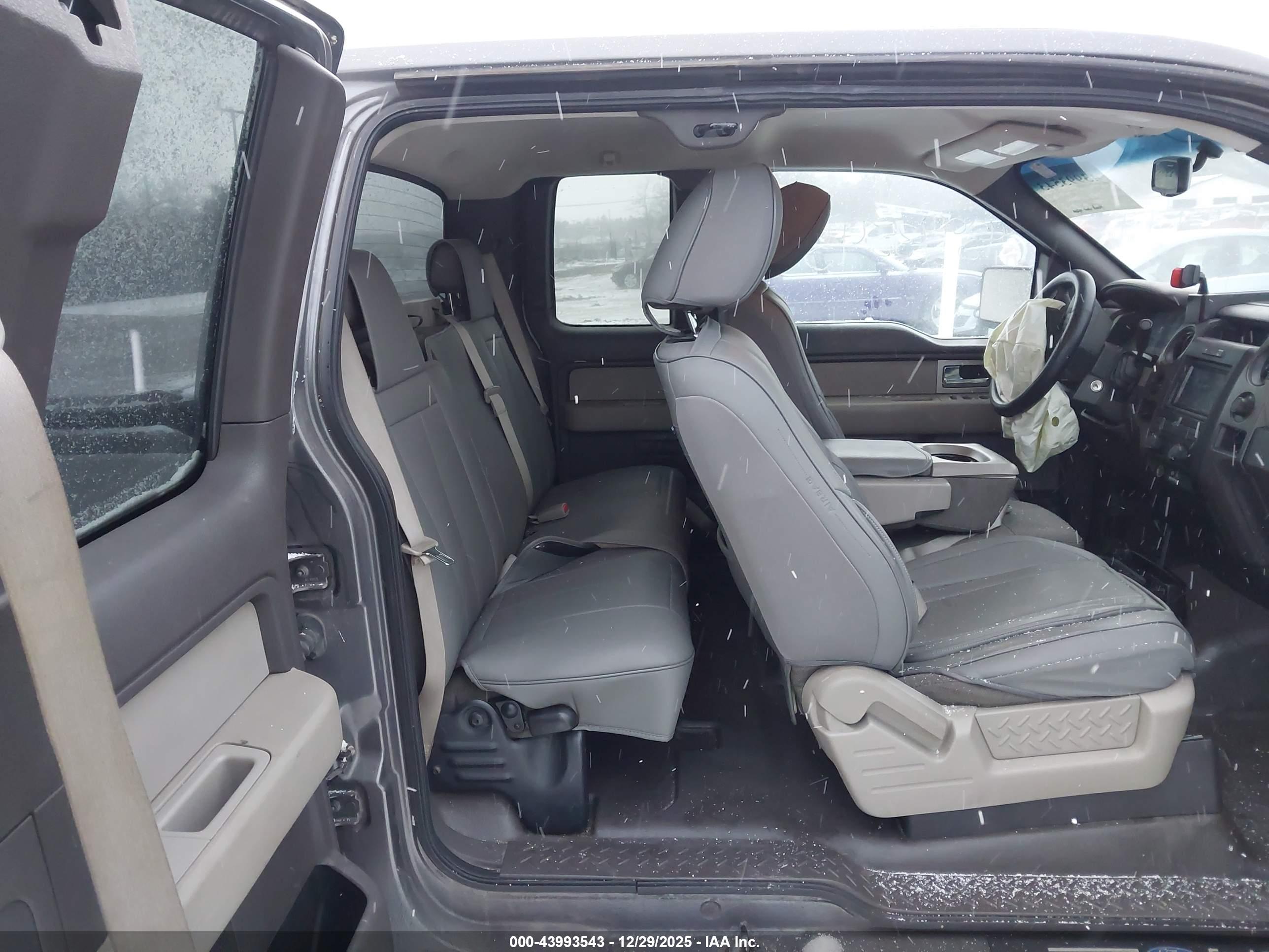 FORD F-150 image 8