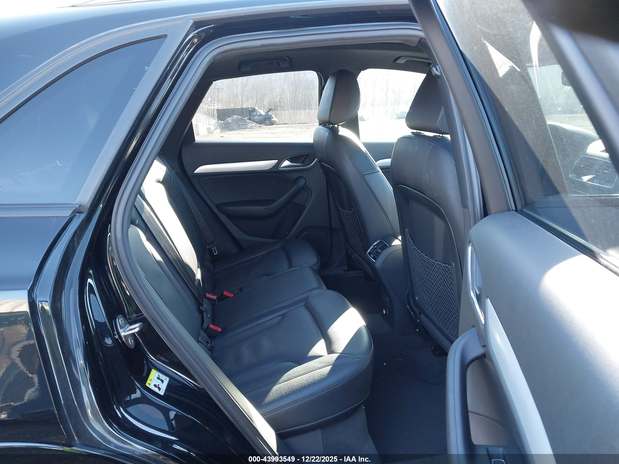 AUDI Q3 image 8