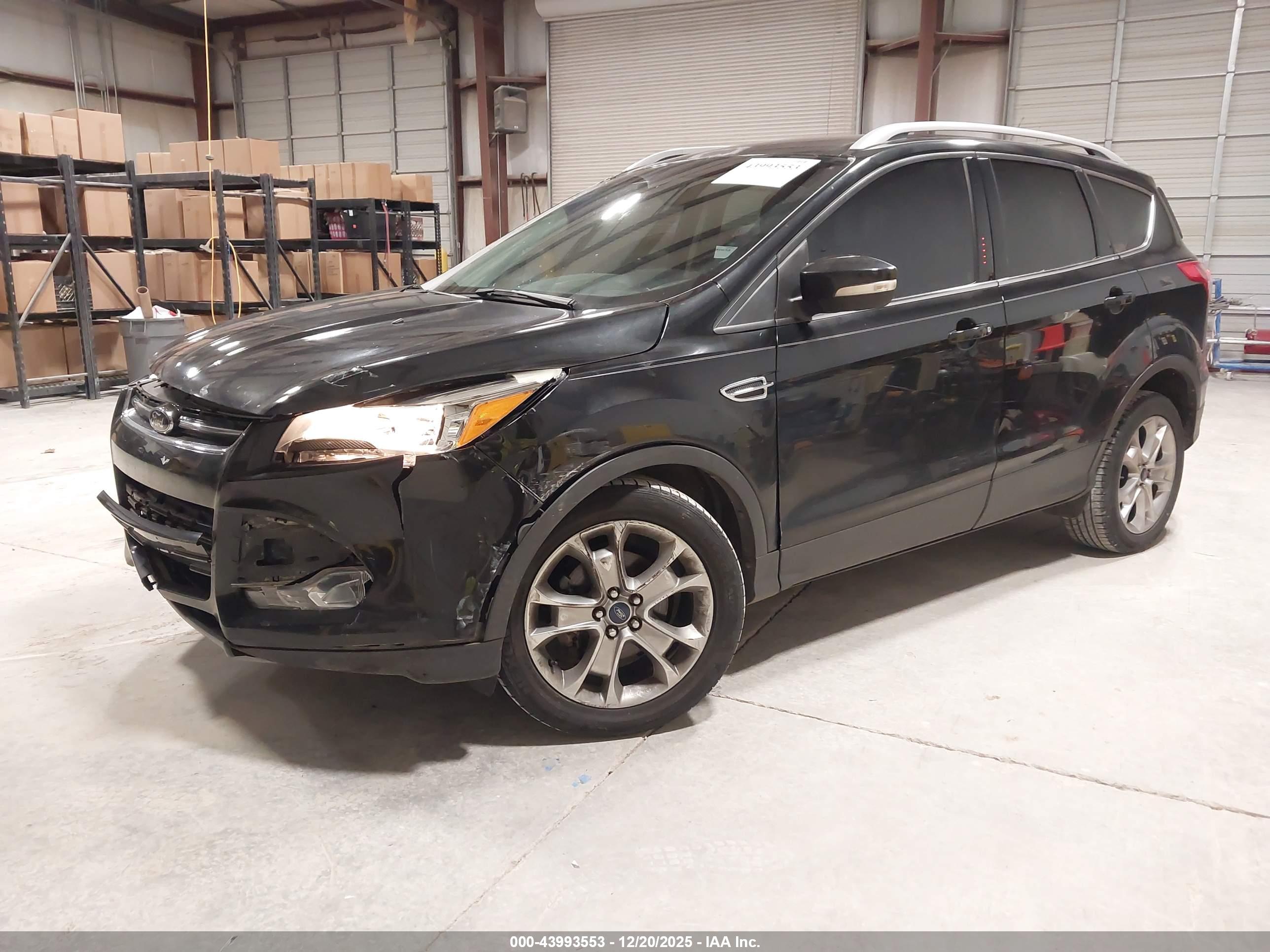 FORD ESCAPE image 2