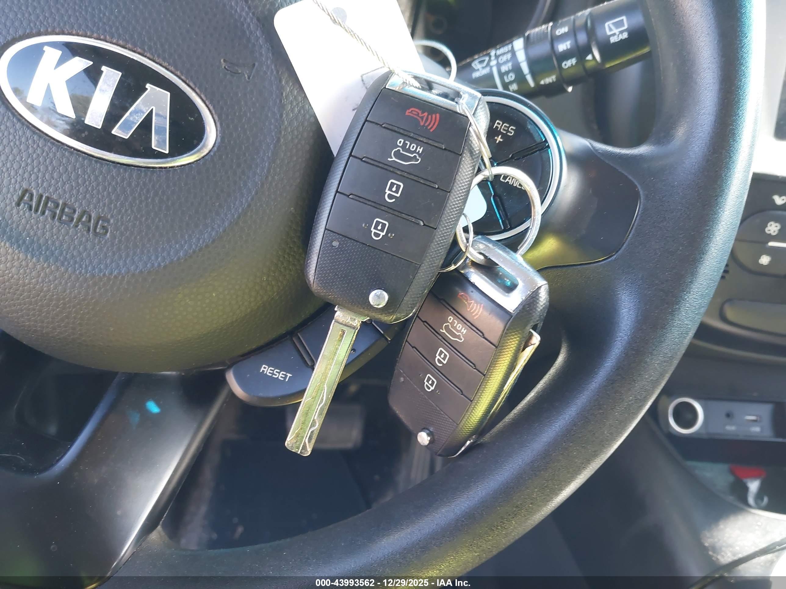 KIA SOUL image 11