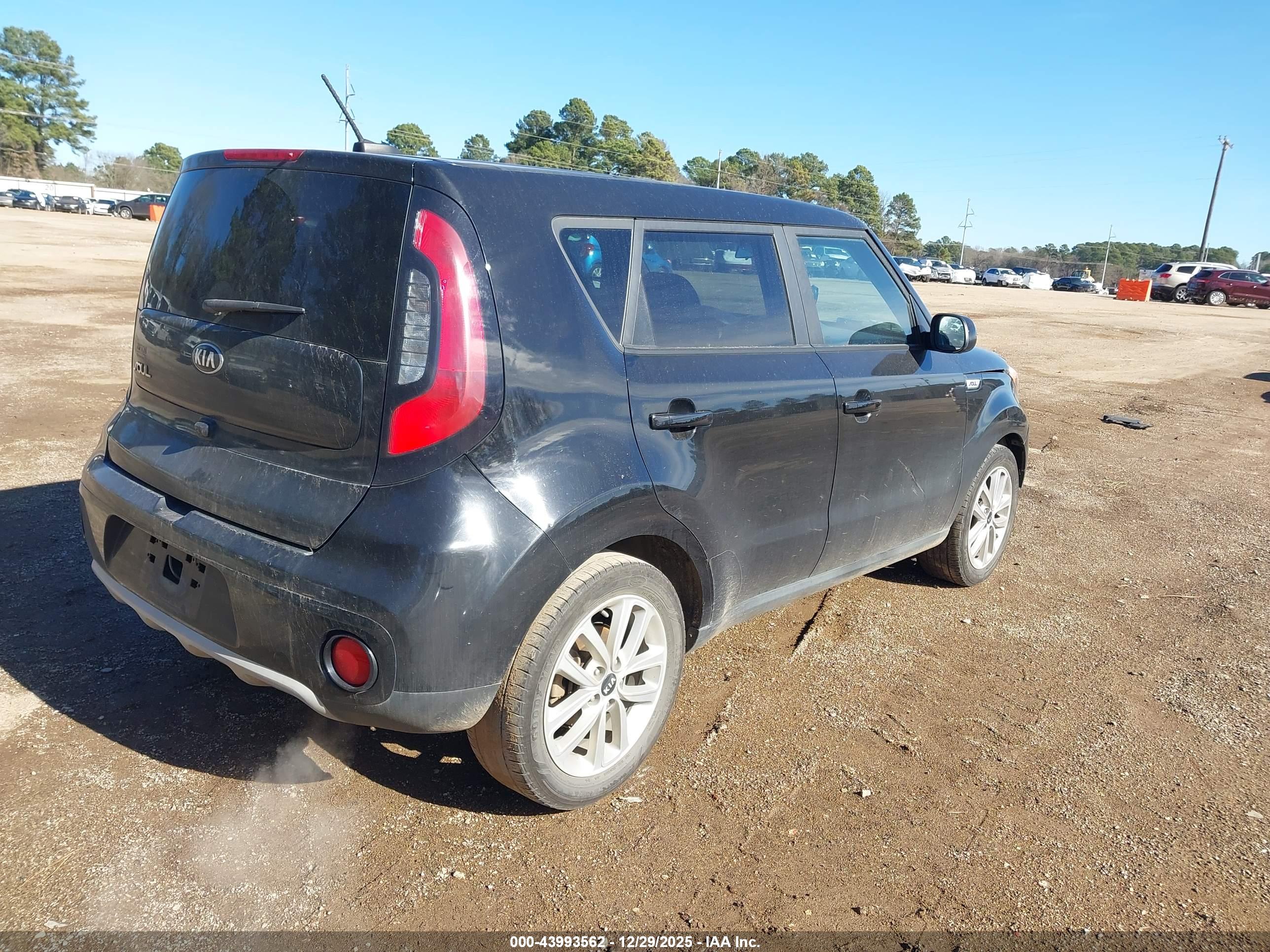 KIA SOUL image 4