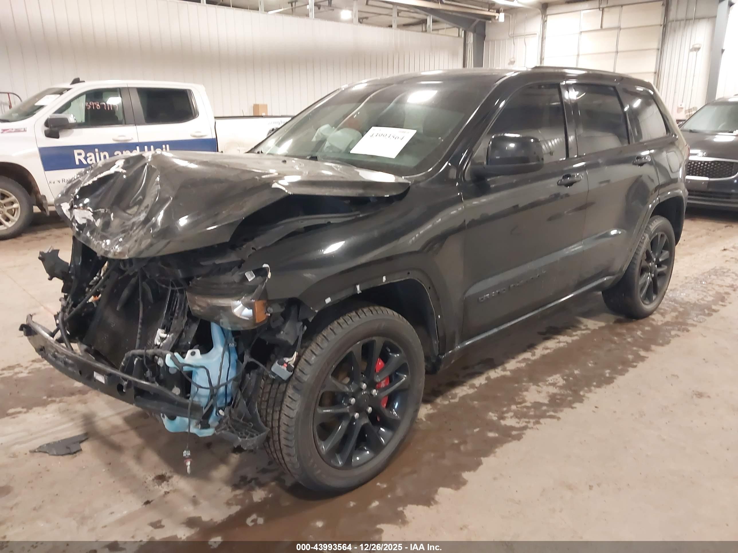 JEEP GRAND image 2