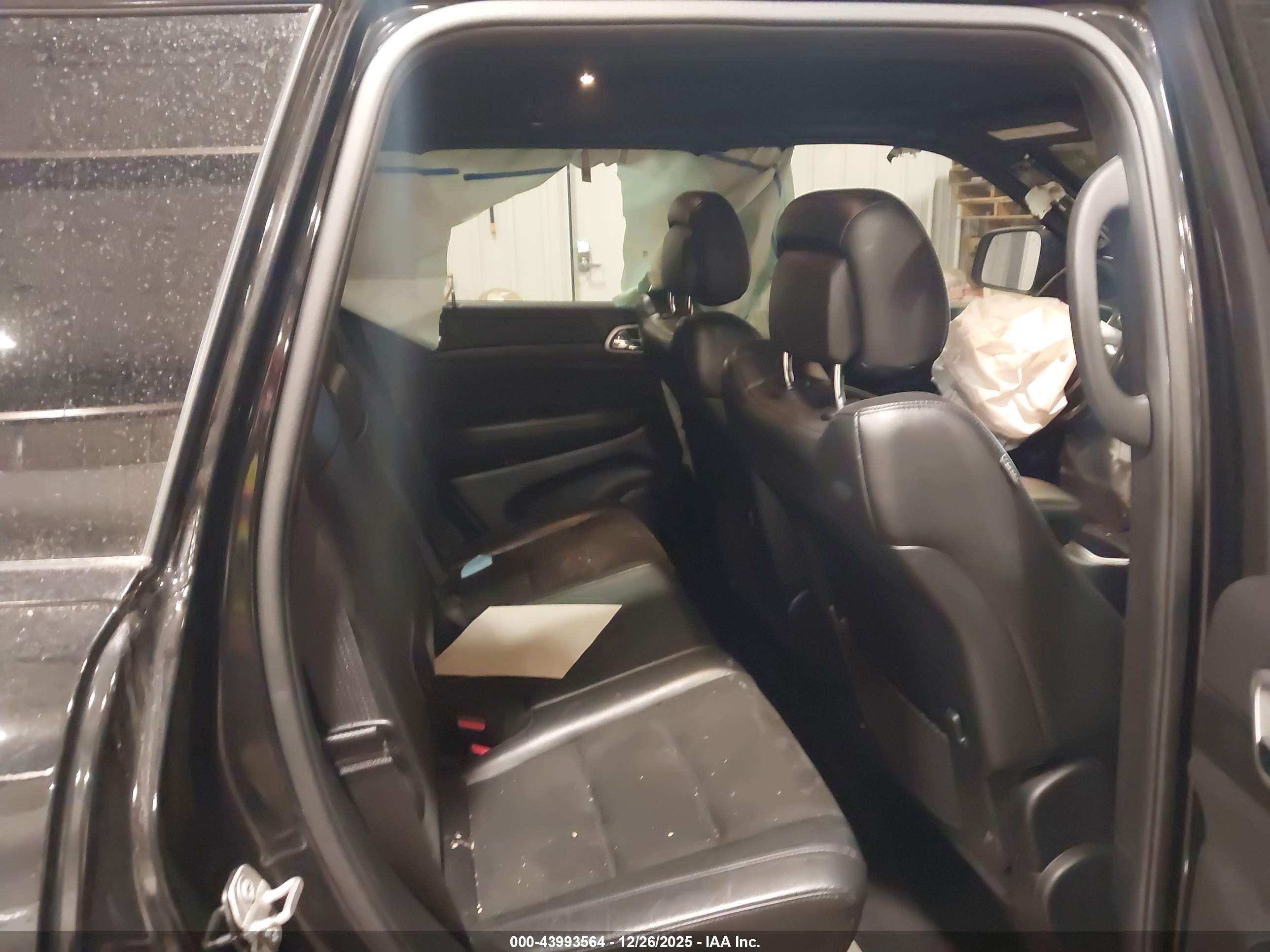 JEEP GRAND image 8