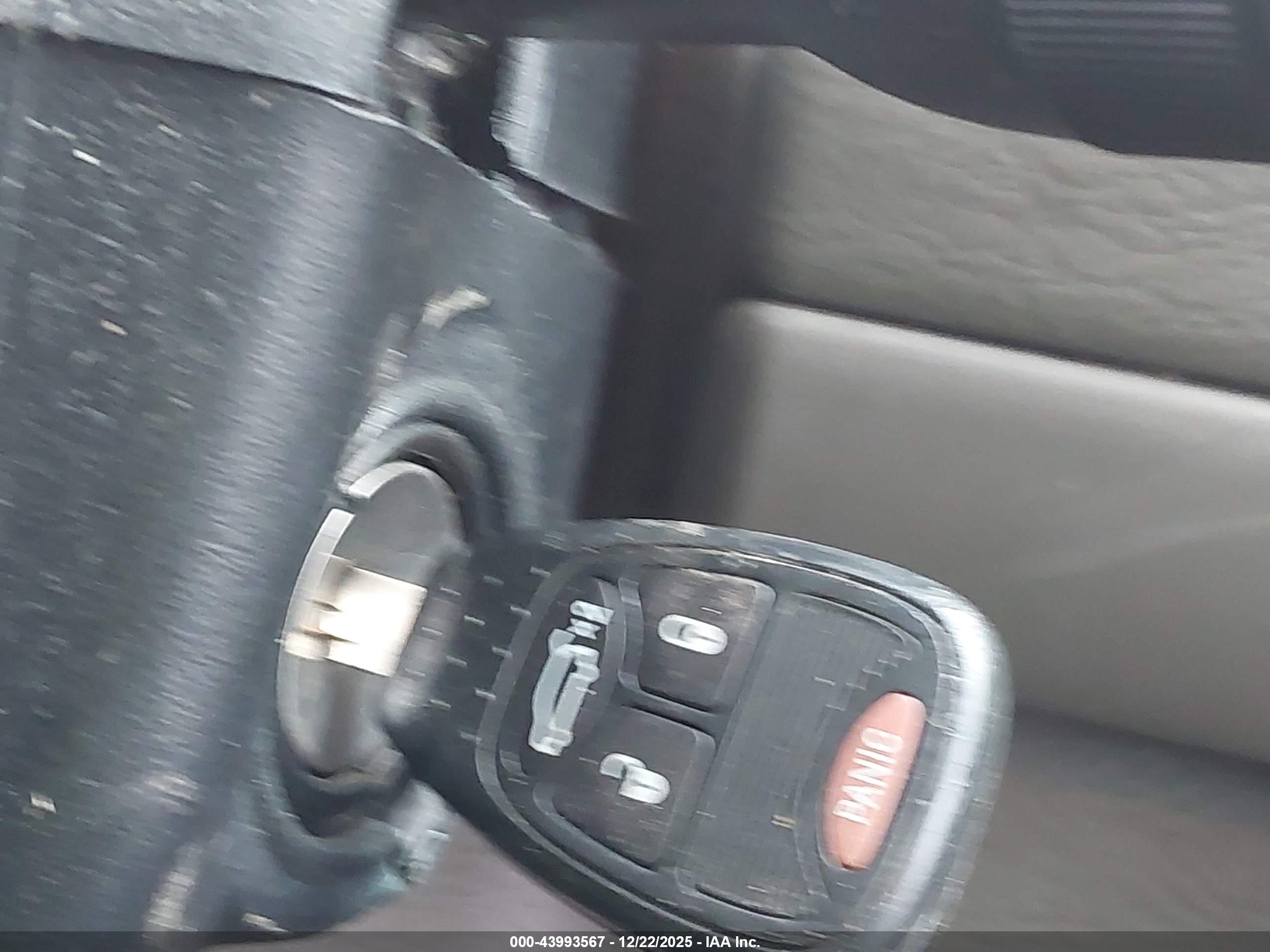 JEEP LIBERTY image 11