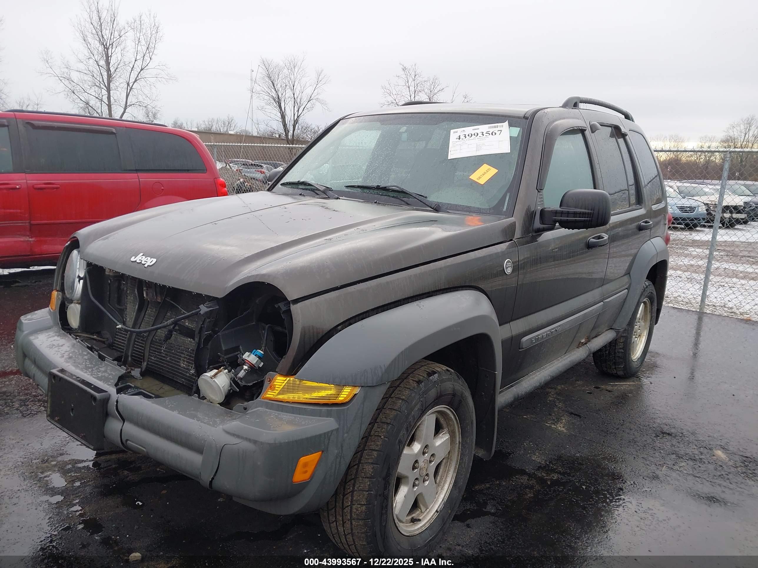 JEEP LIBERTY image 2