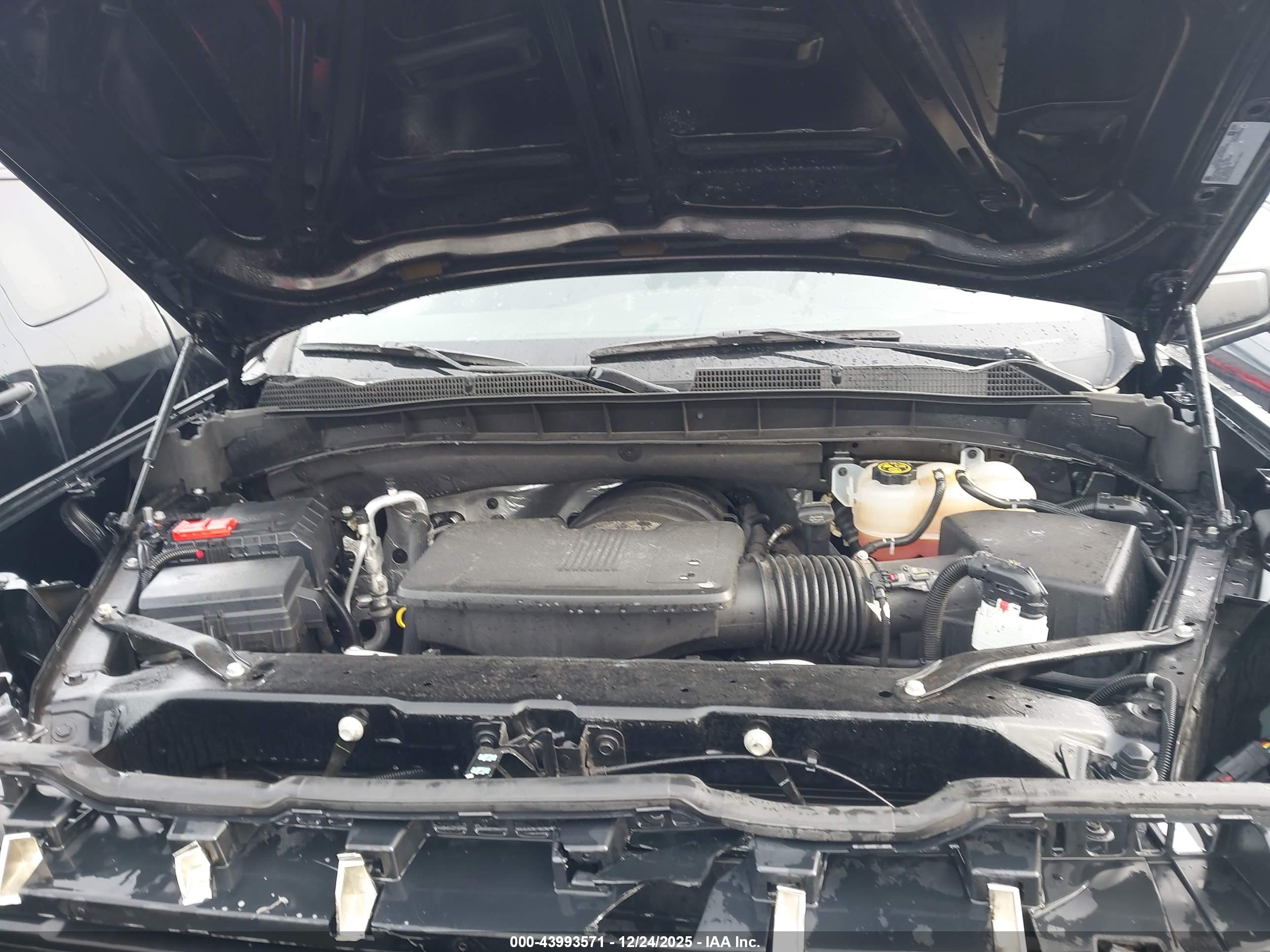 GMC SIERRA image 10