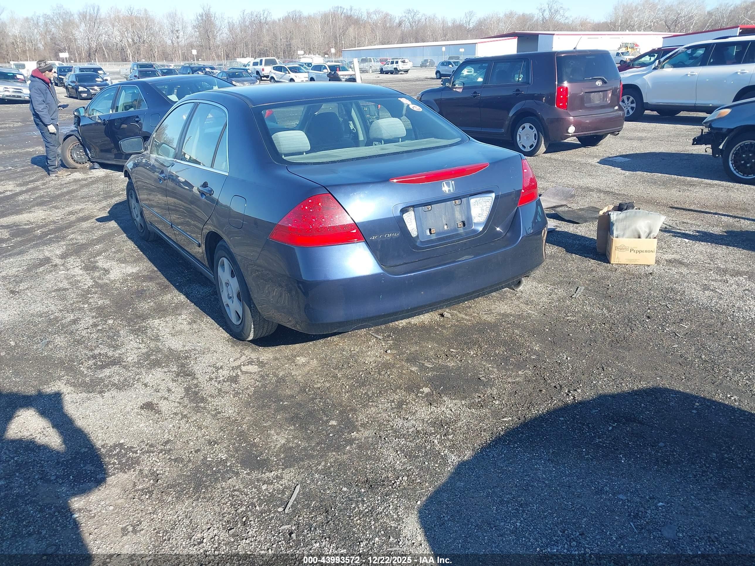 HONDA ACCORD image 3