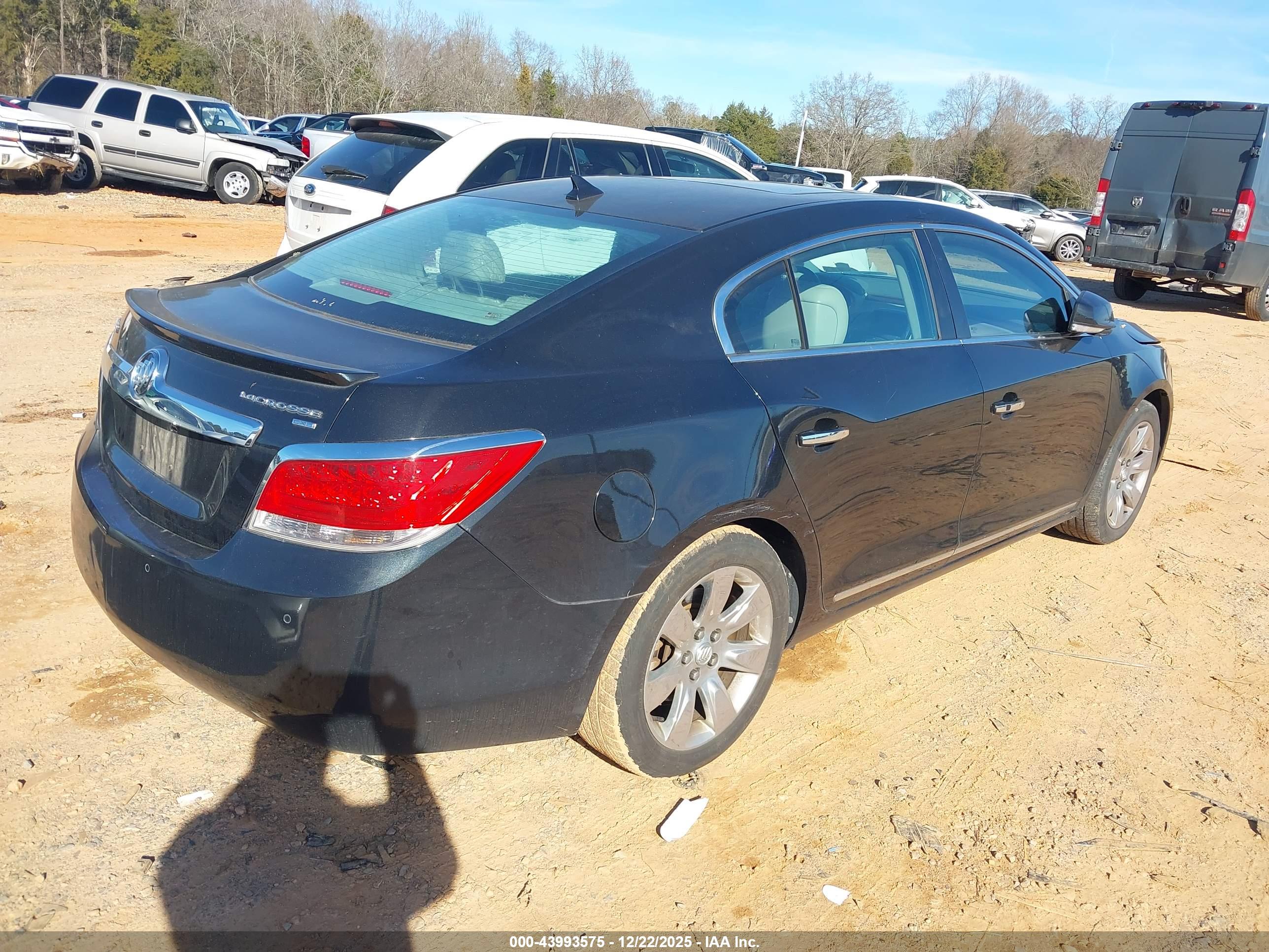 BUICK LACROSSE image 4