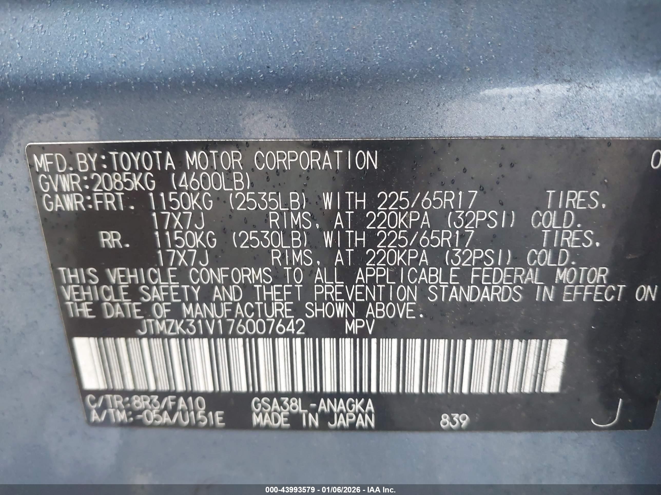 TOYOTA RAV4 image 9