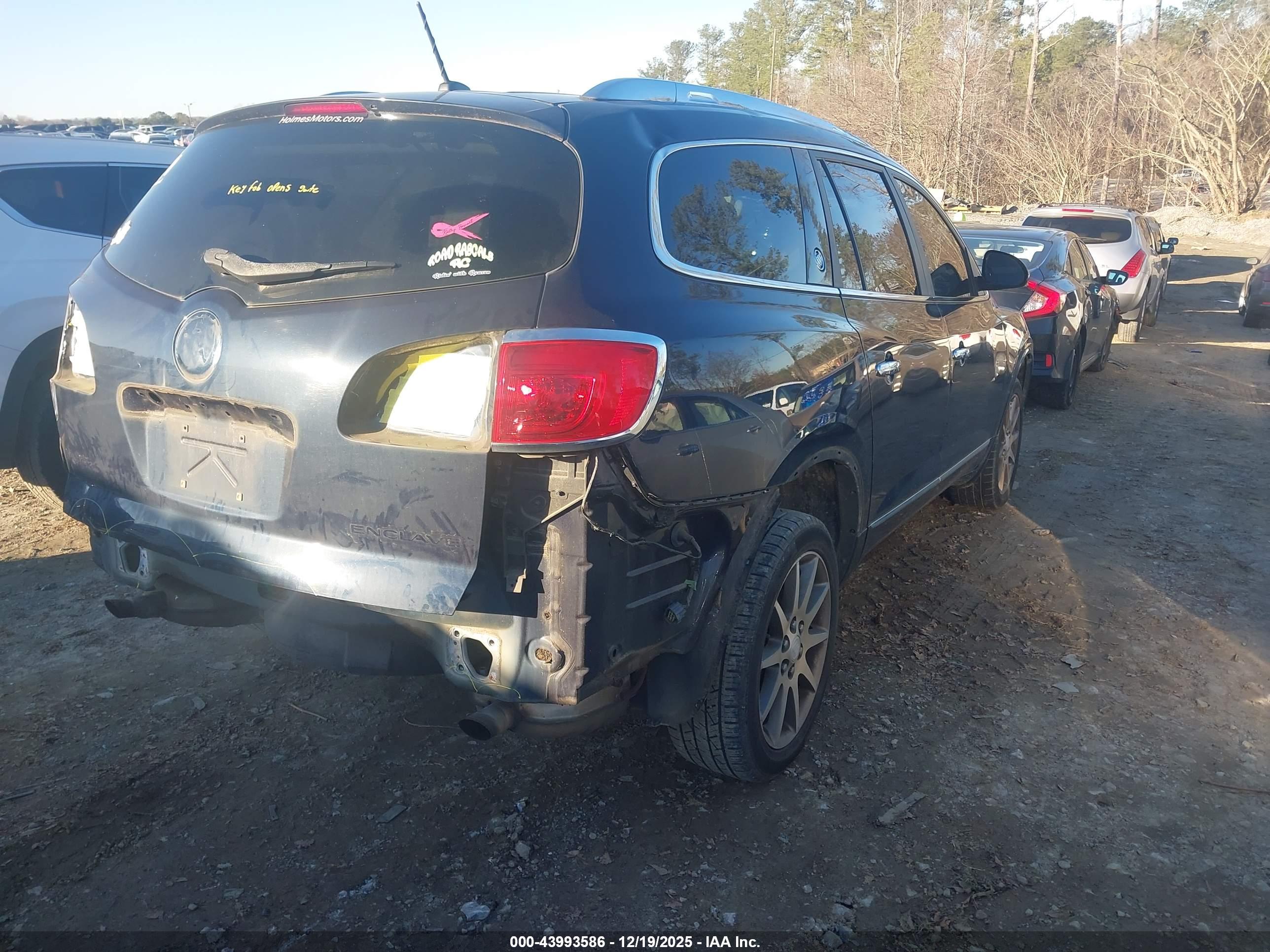 BUICK ENCLAVE image 4