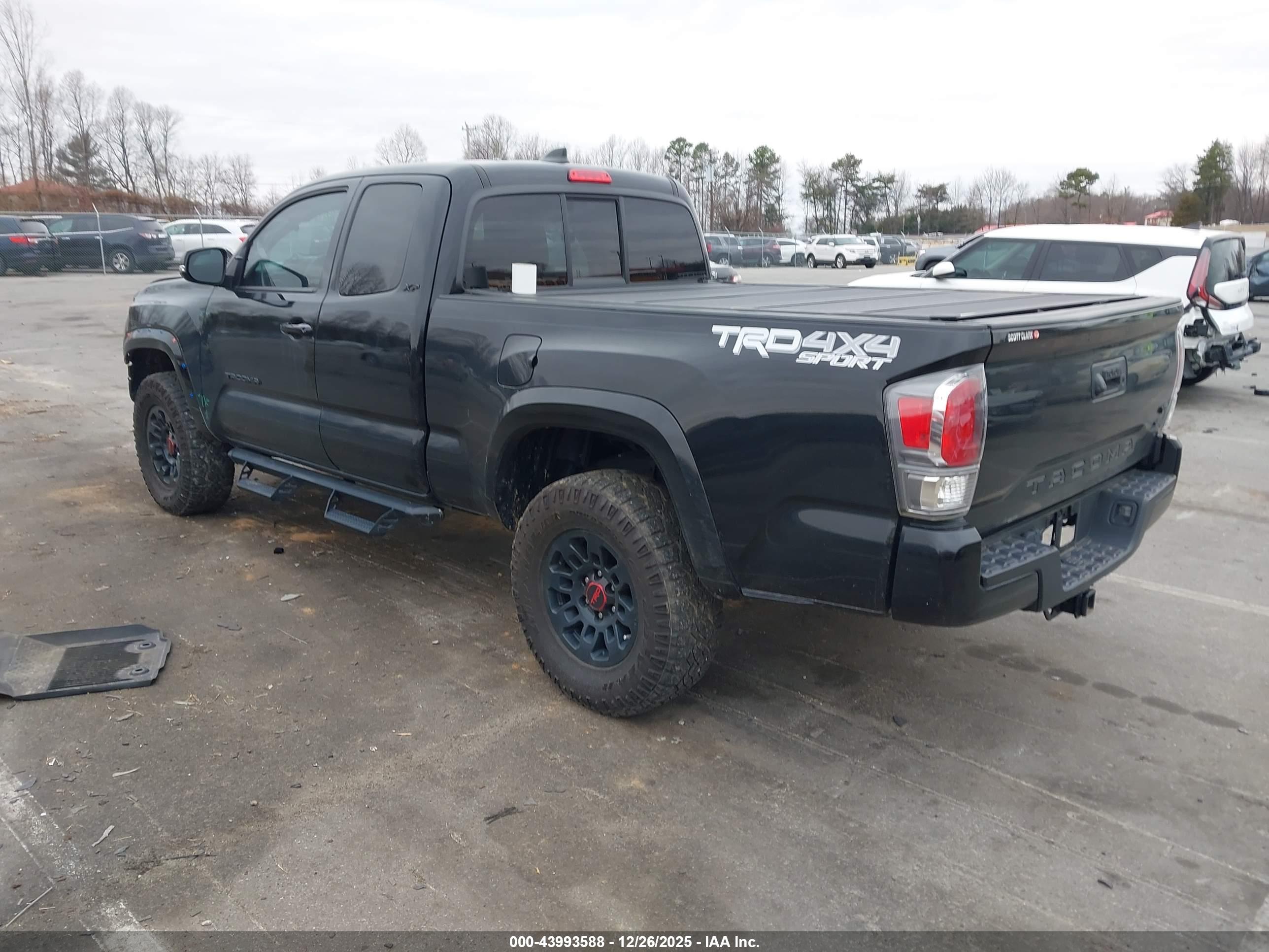 TOYOTA TACOMA image 3