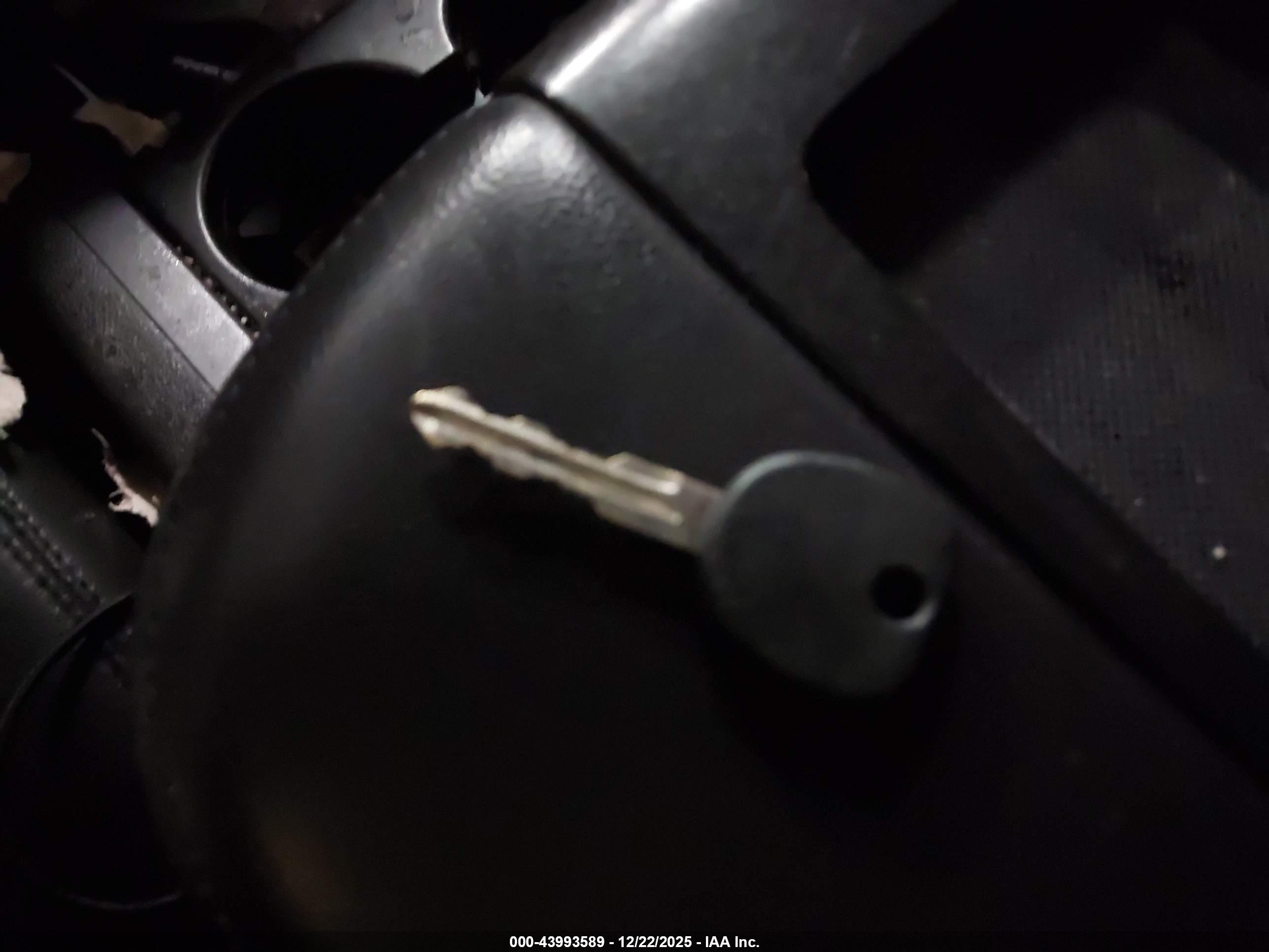 GMC YUKON image 11