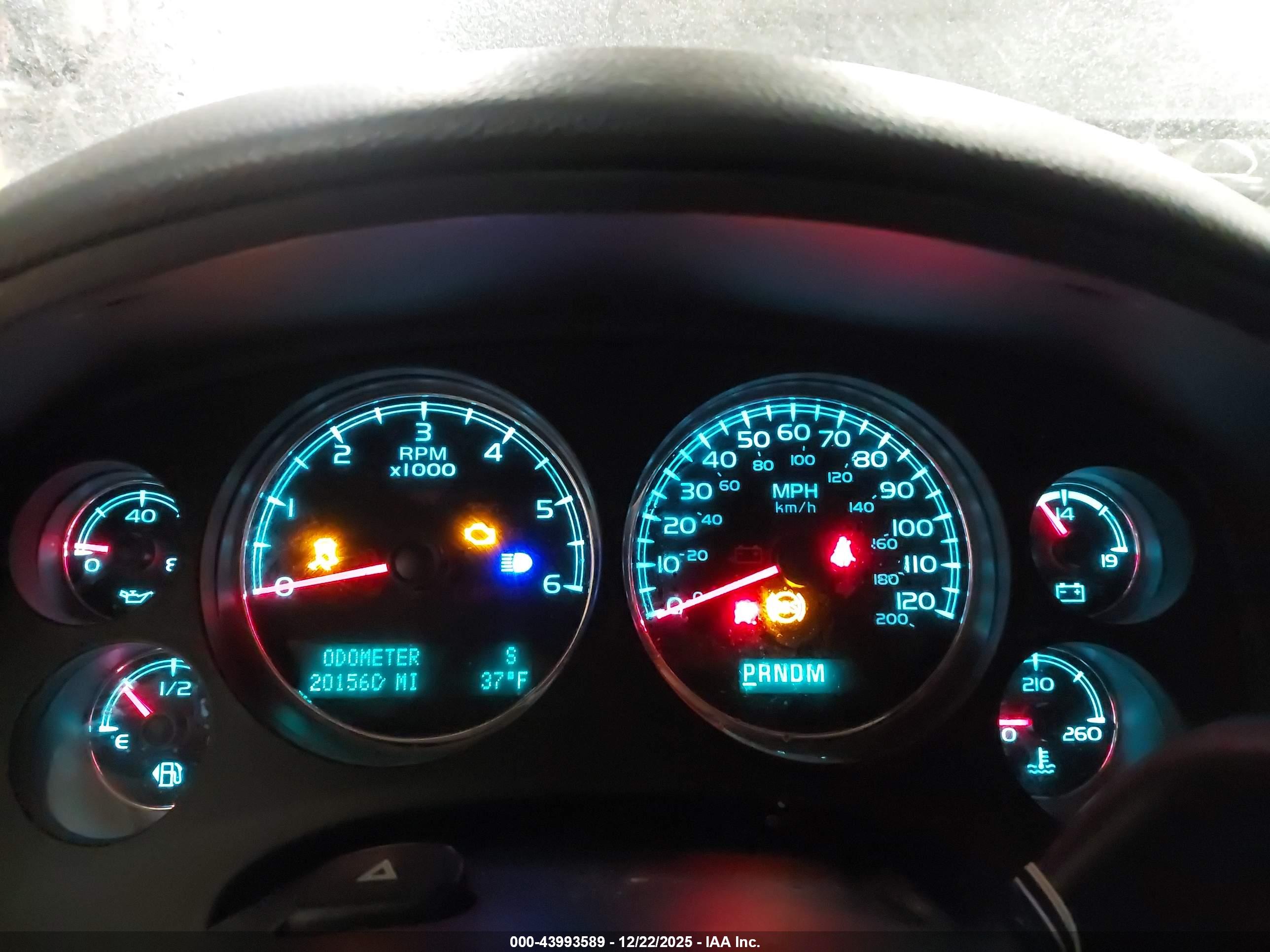 GMC YUKON image 7