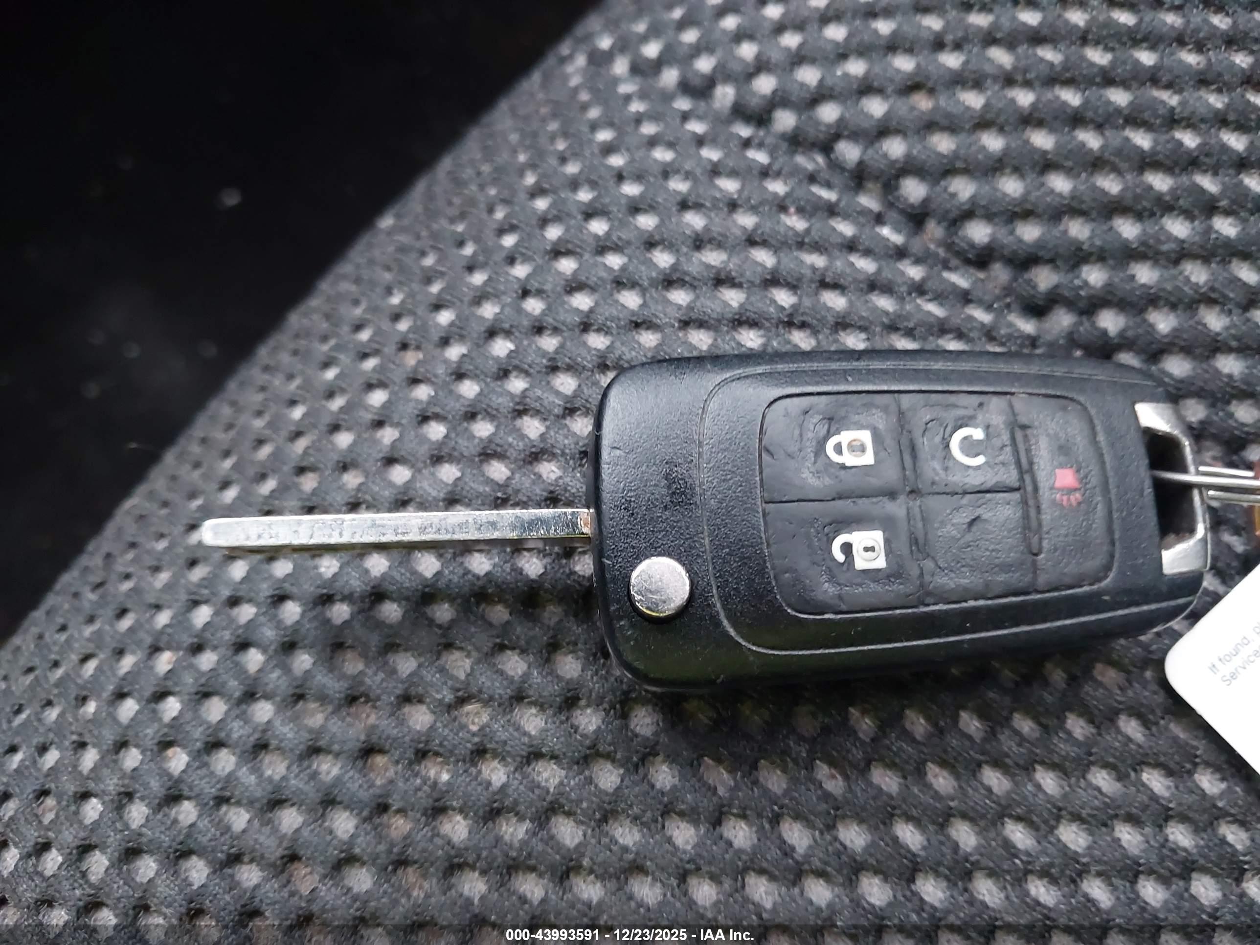 CHEVROLET EQUINOX image 11