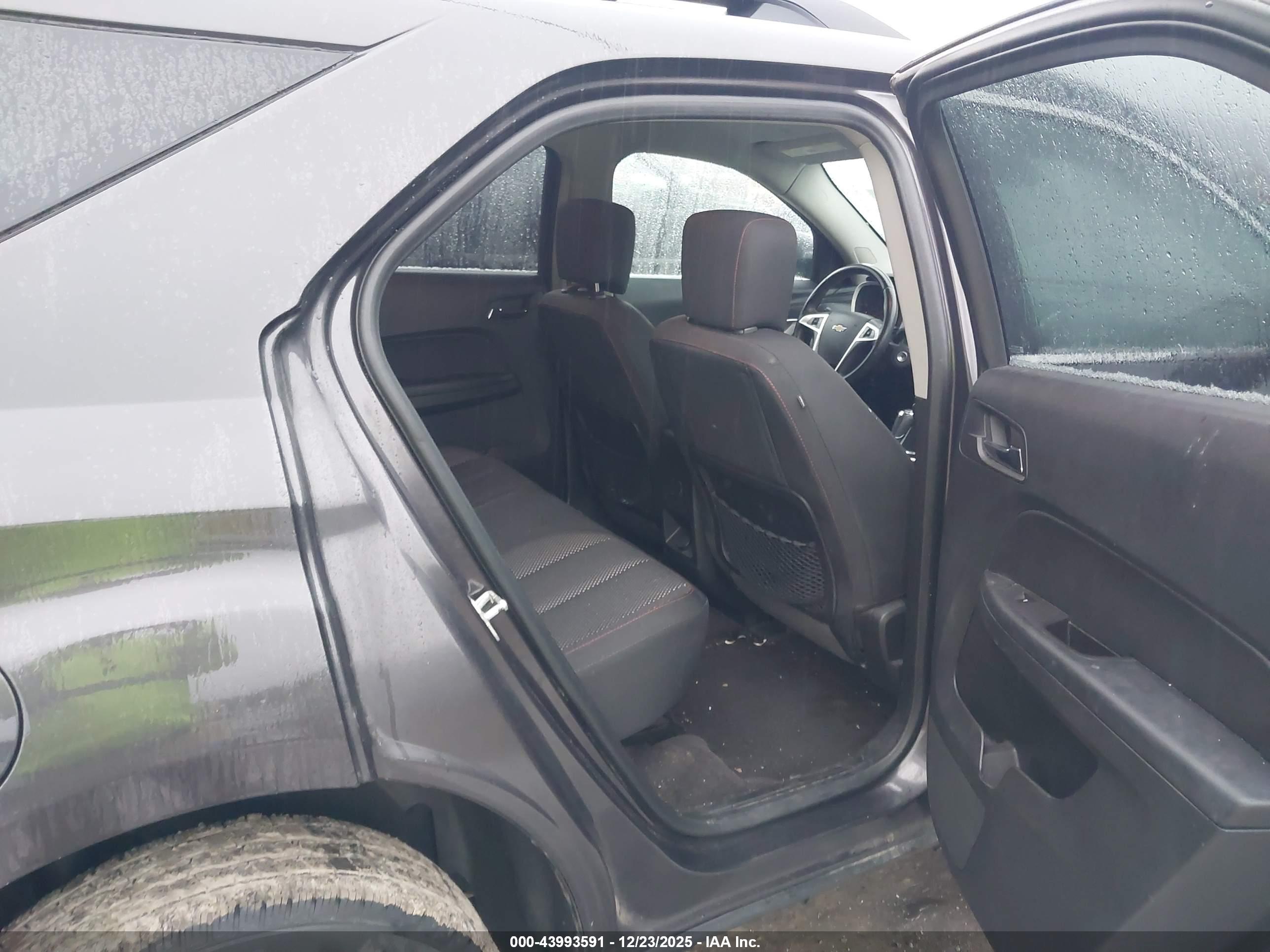 CHEVROLET EQUINOX image 8