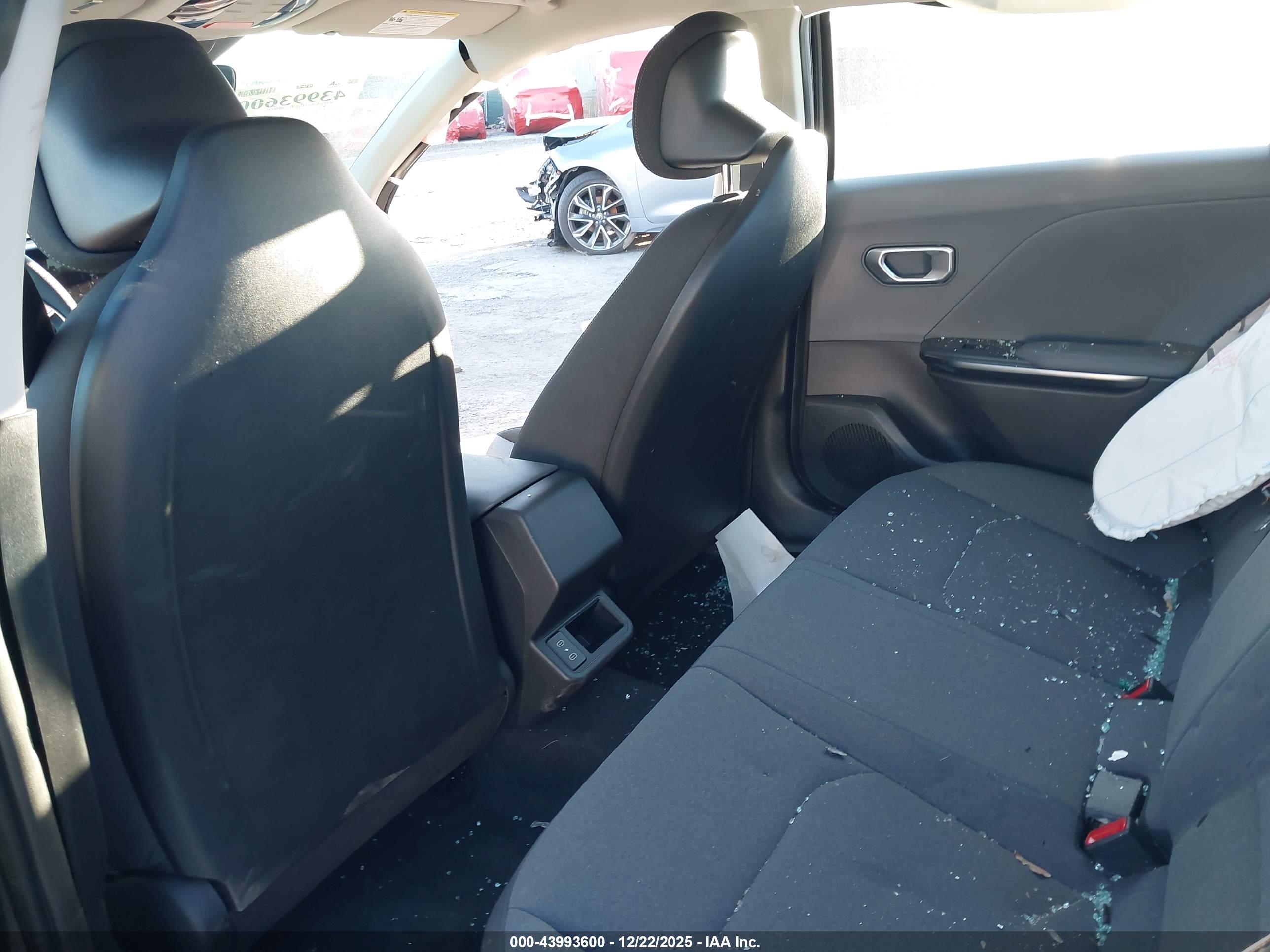 KIA K4 image 8