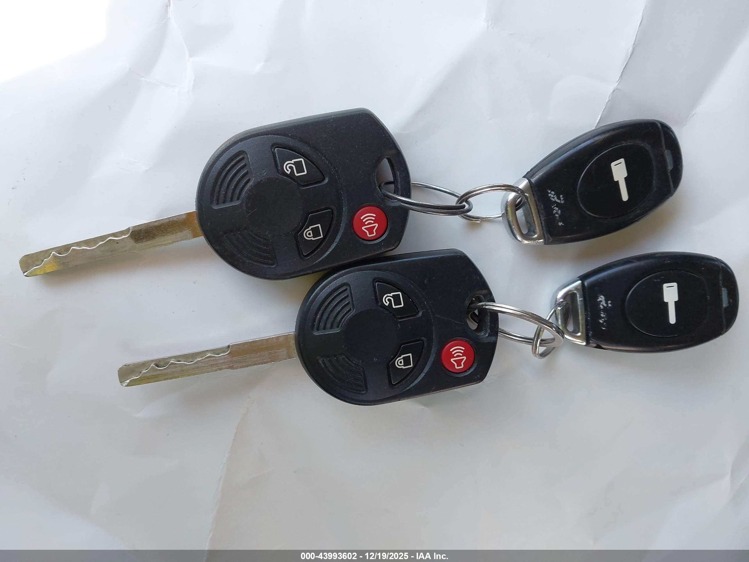 FORD ESCAPE image 11