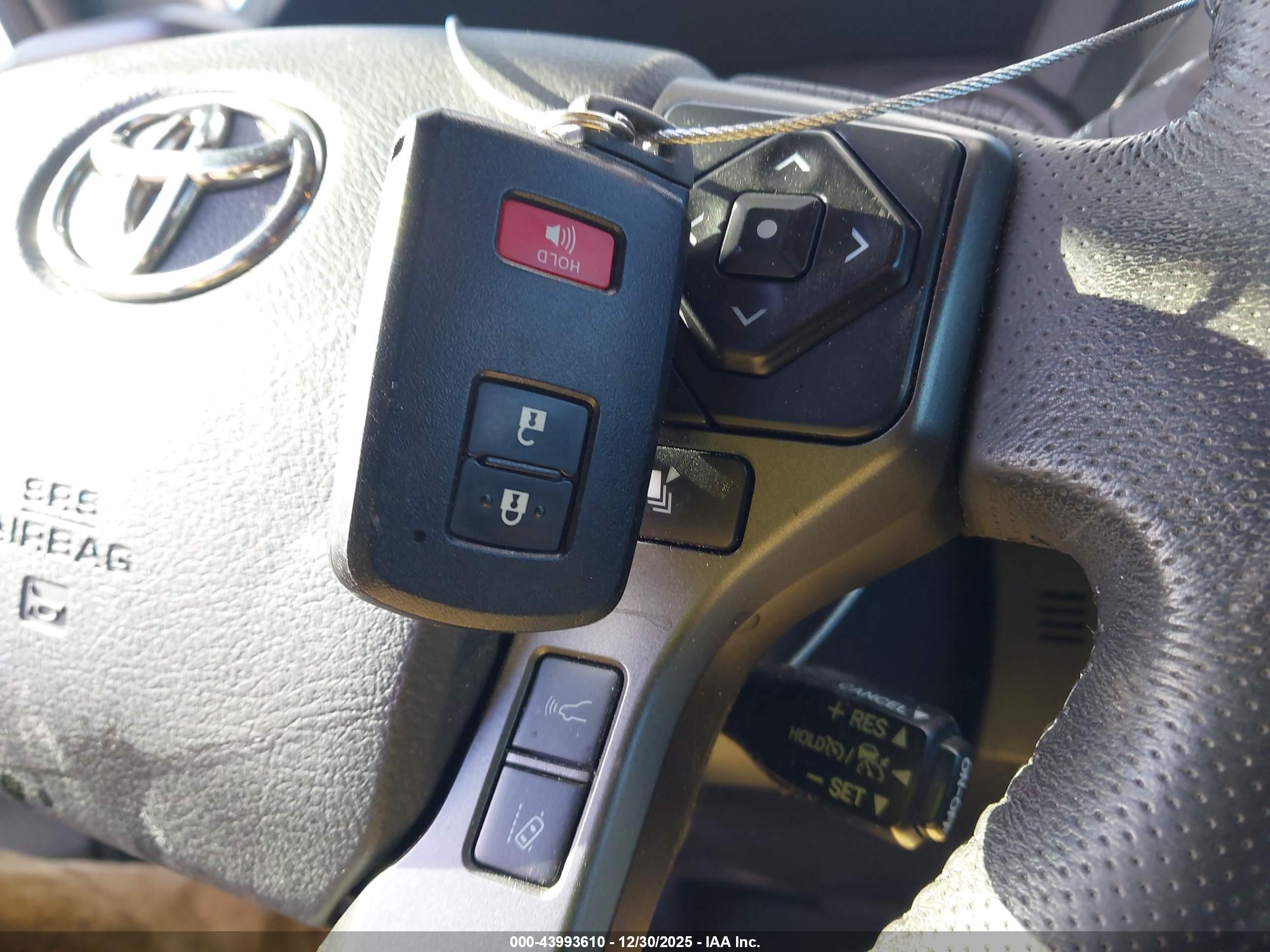TOYOTA TACOMA image 11