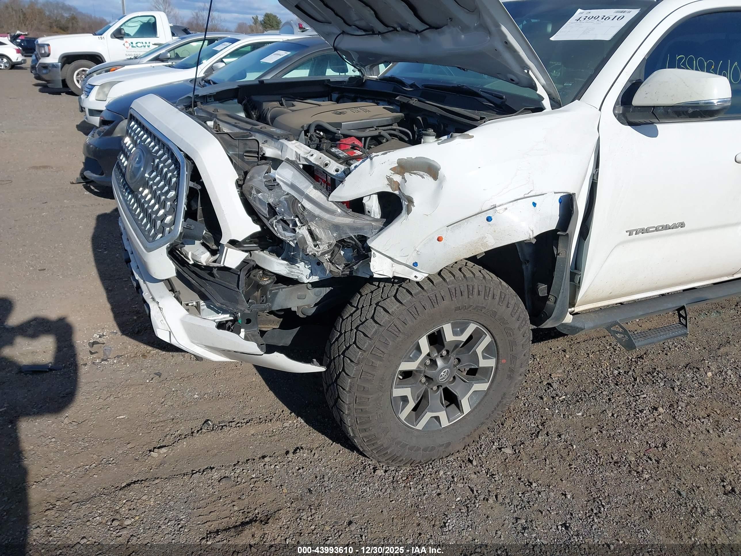 TOYOTA TACOMA image 6