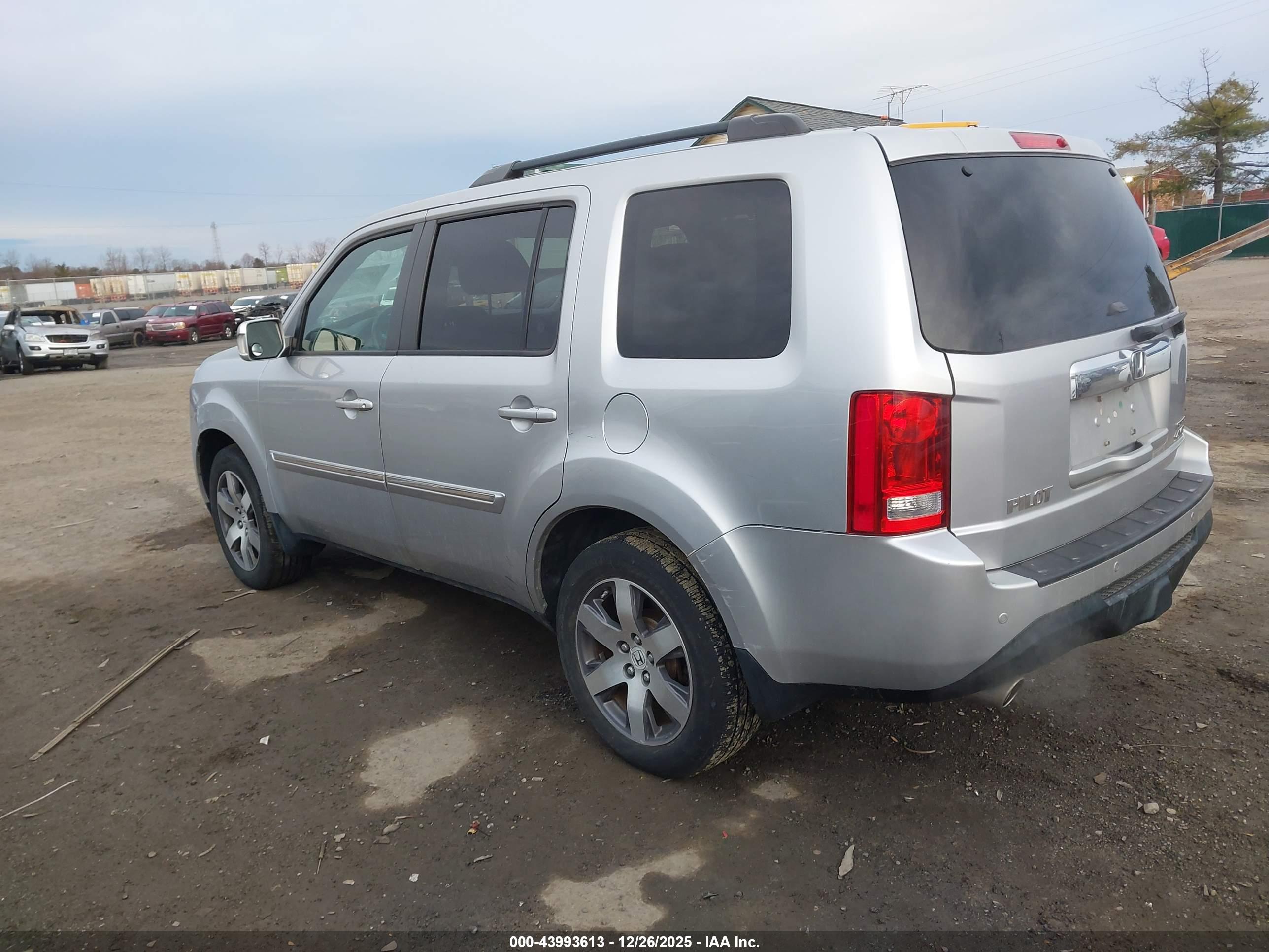 HONDA PILOT image 3
