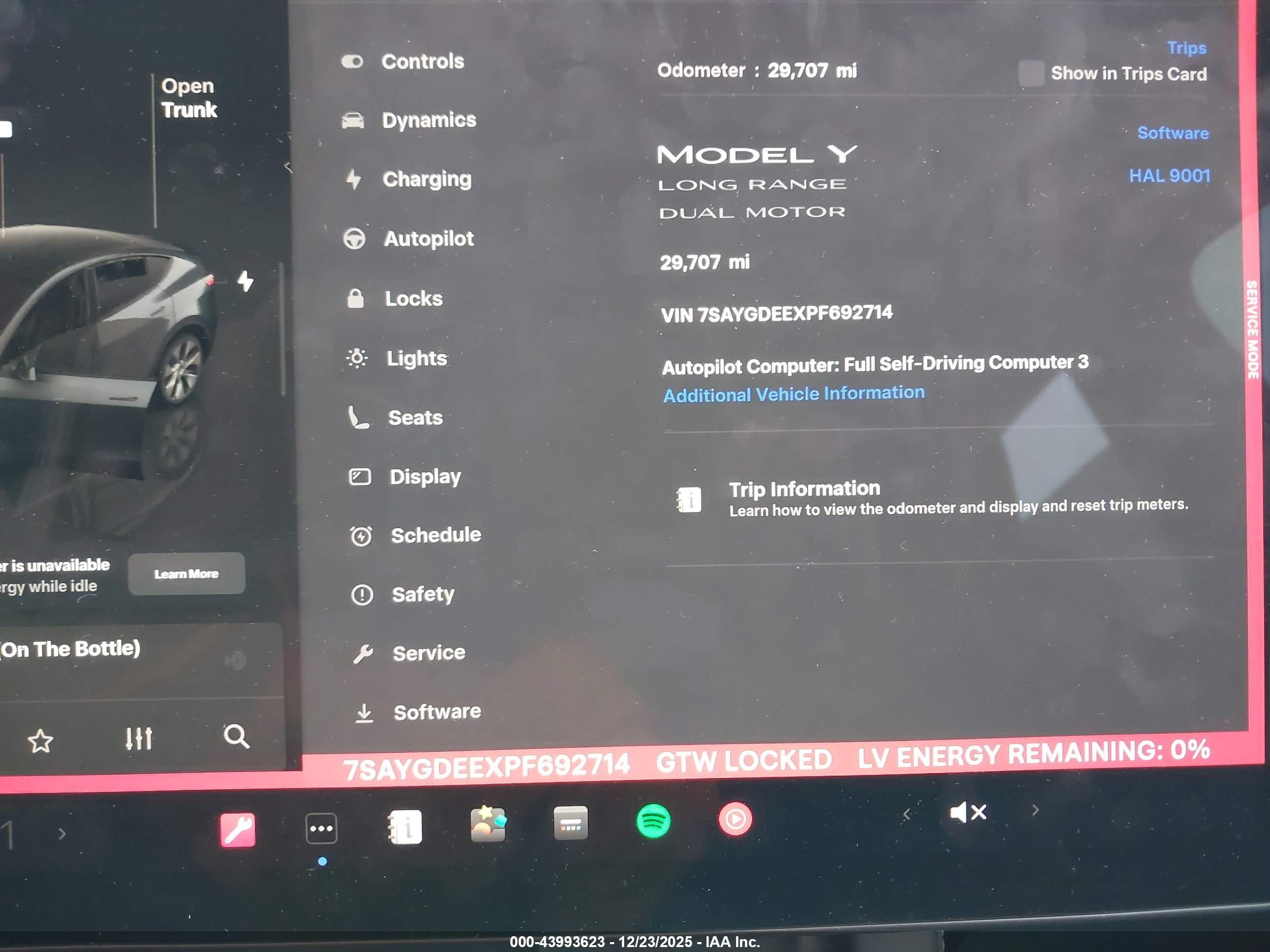 TESLA MODEL image 7